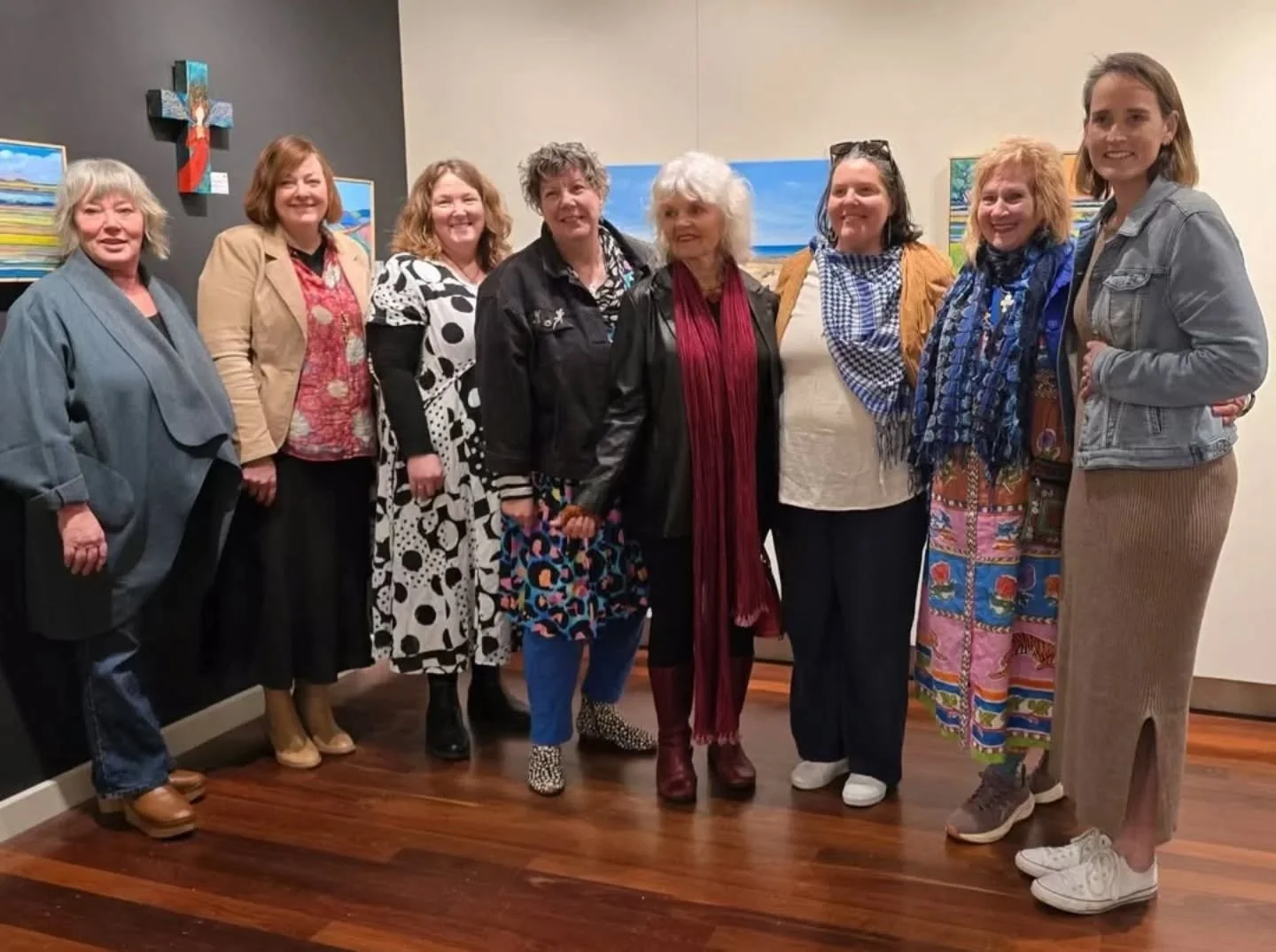 Our beautiful 'BLUE' exhibition finished it's successful showing at the Nautilus Arts Centre for SALA today. This year's iteration of 'Birds of a Feather' local female artists consisted of Sarah Wormald, Joy Figl, Geraldine Kreig, Fleur Slater, Katri