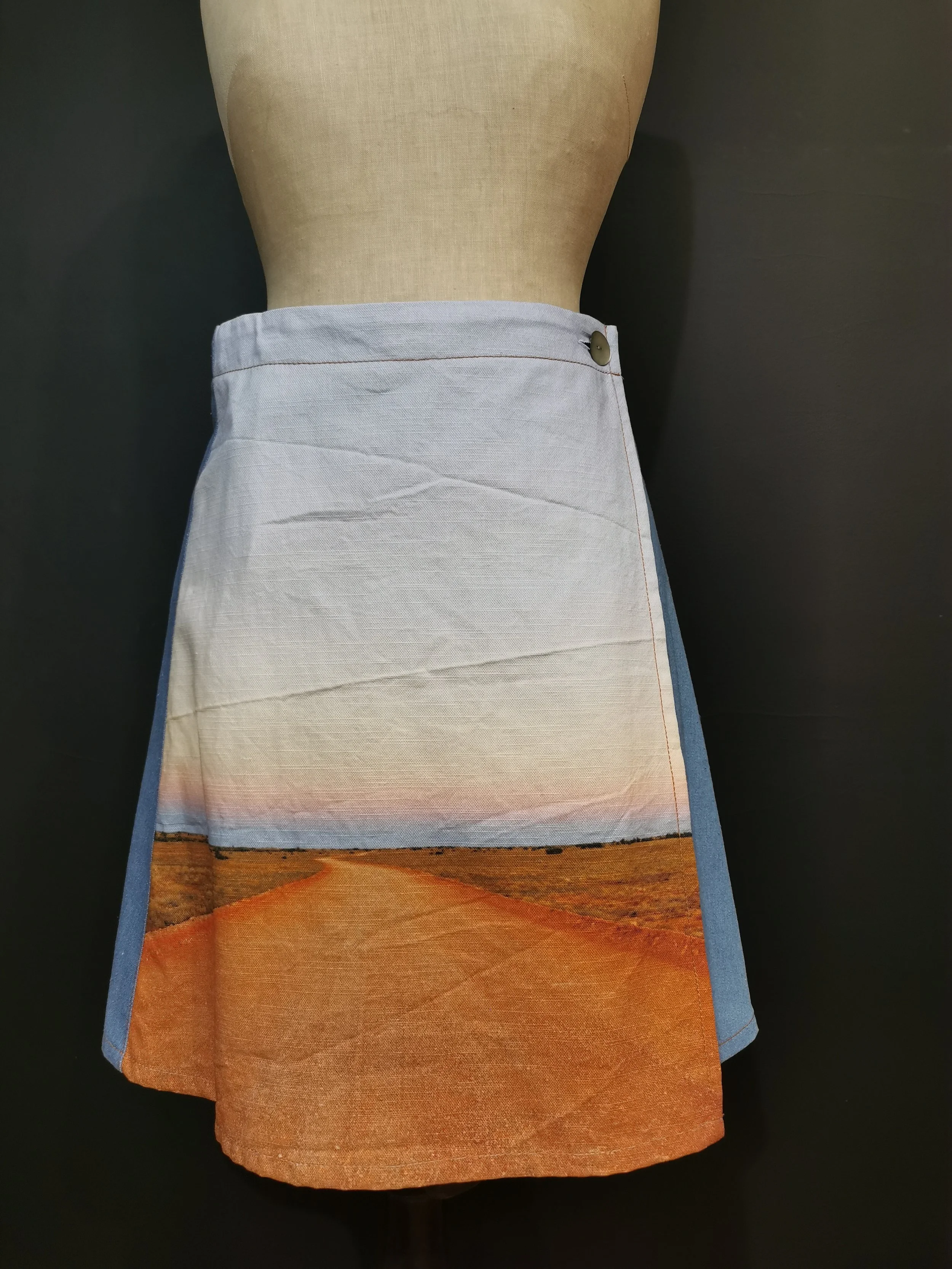 Outback Highway - Wrap Skirt - Small