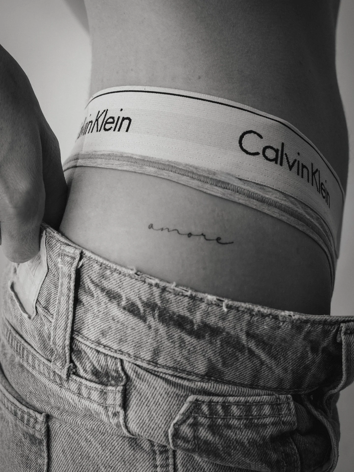 Fictional campaign @calvinklein 
.
.
.
#photographer #modele #calvinkleinunderwear #fashionphotography #xaorstudio