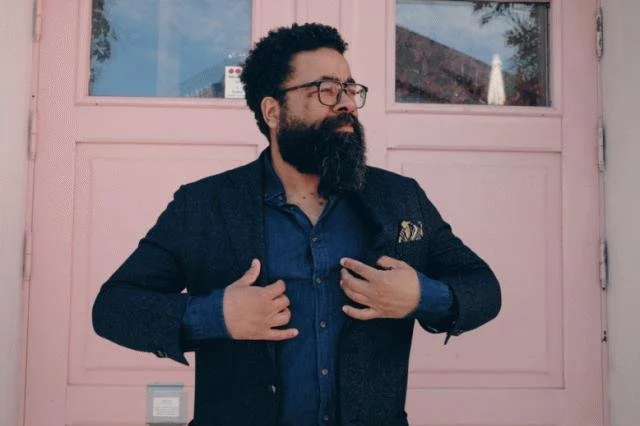 MARTINIQUE: Solokonsert med Olav Larsen