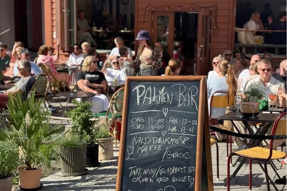 PALMEN BAR: Ettårsjubileum