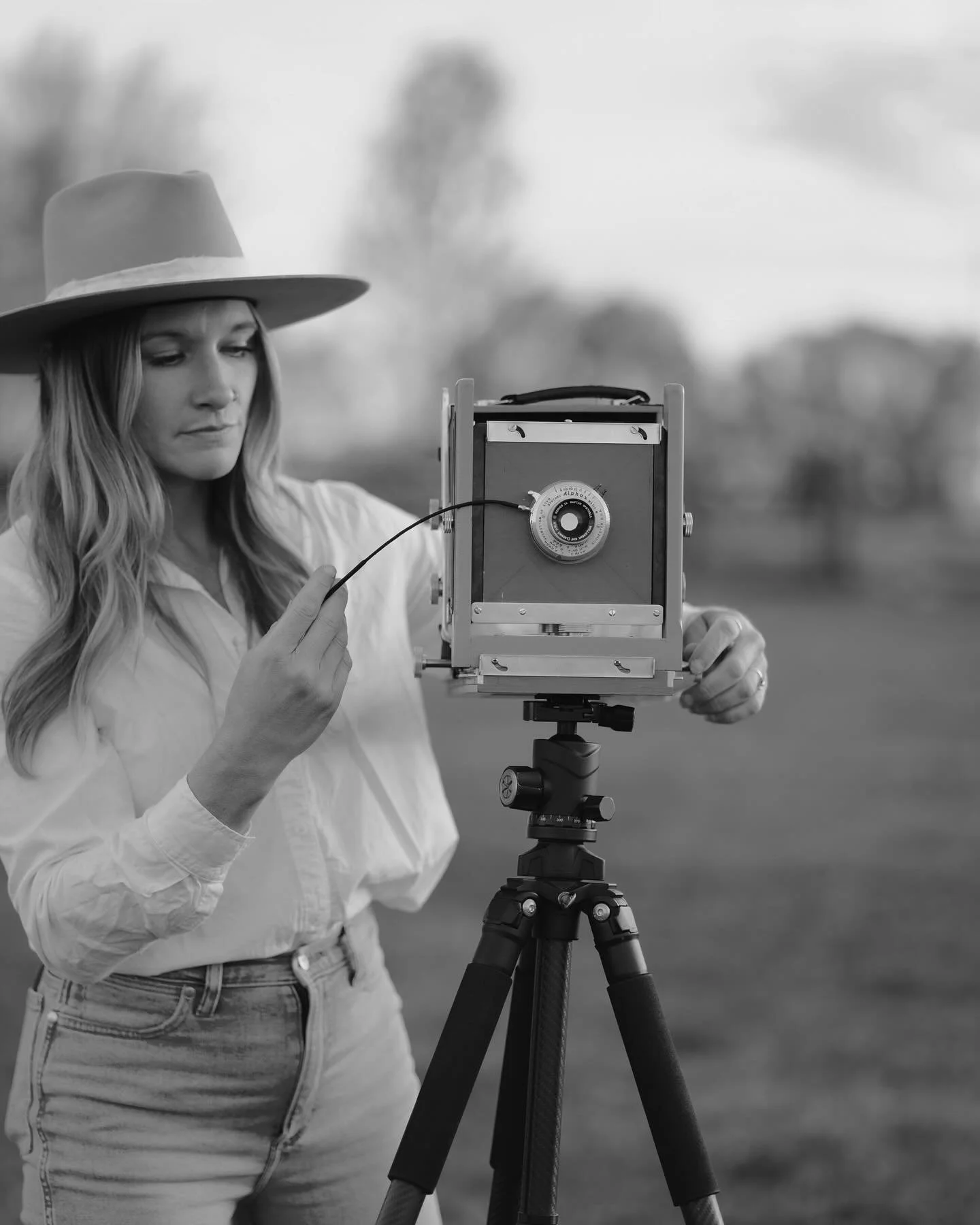 well lovelies, it looks like I’ll again be hitting the road in @thedirtbagdeluxe and traveling back to PA to help my parents with another season of @eerieacresfarm! in the meantime, I’ll be booking photo sessions while I’m on the ro