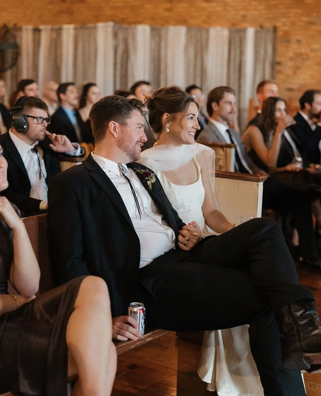 Ellen + Graeme eloped on New Year's Eve and then celebrated with a larger group this past October! 💒⁠
We transitioned from cocktail hour to dinner by watching their wedding video and it was so special to relive those memories with their family and f