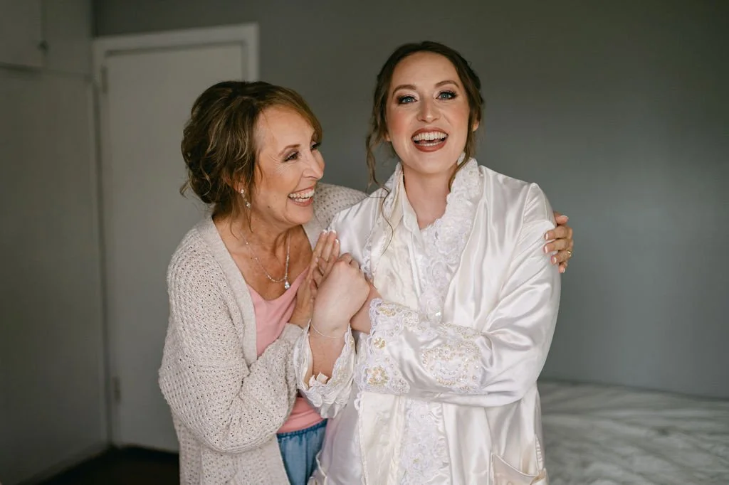 Something Old, Something New 🤍

Our sweet bride wore her mom&rsquo;s wedding dress remade into a robe while she was getting ready. It&rsquo;s the little things like this that make the wedding day special from start to finish! 💒

Our job is to make 