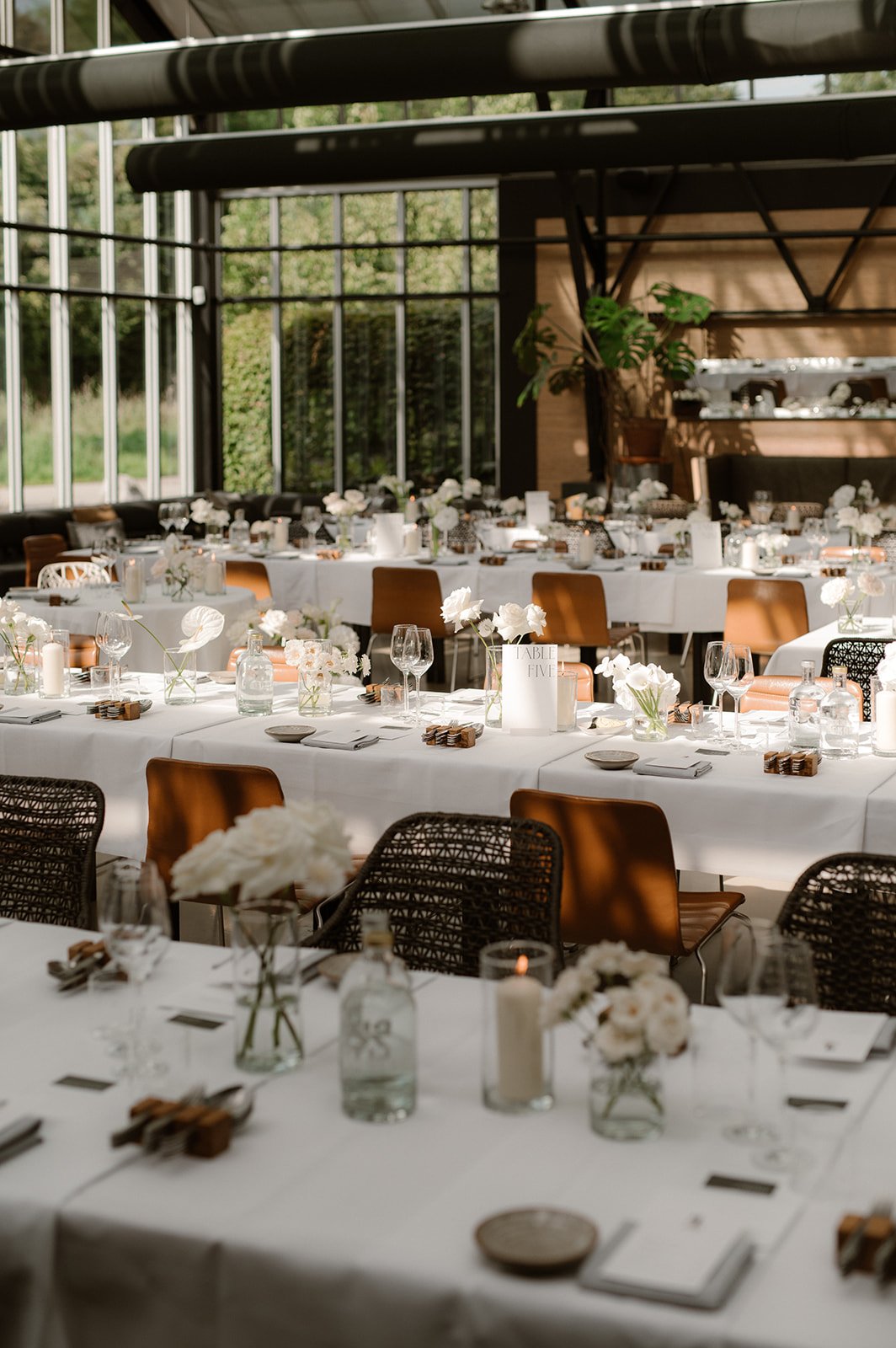 Wedding_AMsterdam_Huize_Frankendael_Kas_overthemoon_kim_captein18.jpg