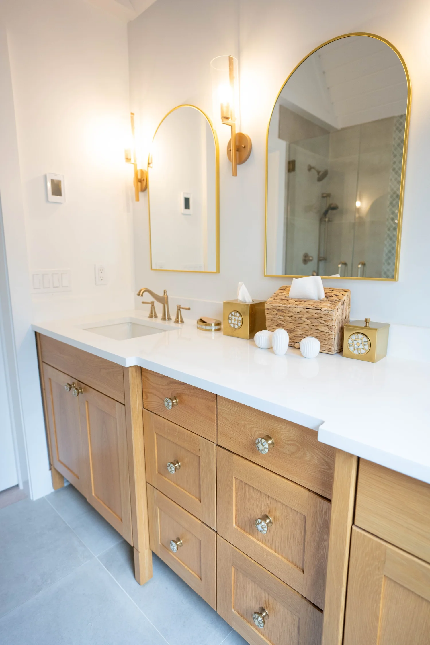 Oak Double Vanity & Brass Details — photograph 3