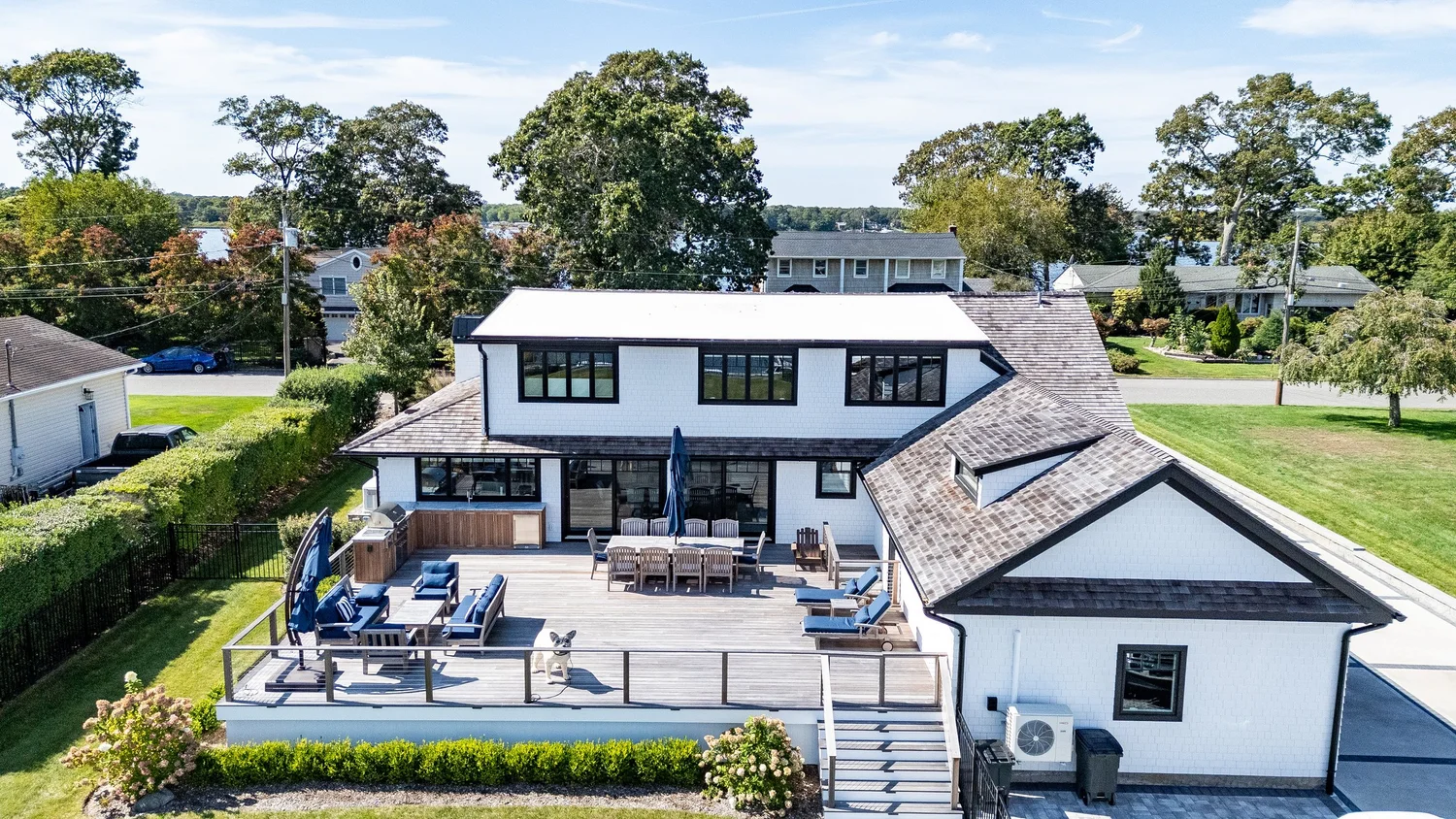 Deck & Outdoor Entertaining in Center Moriches — photograph 2