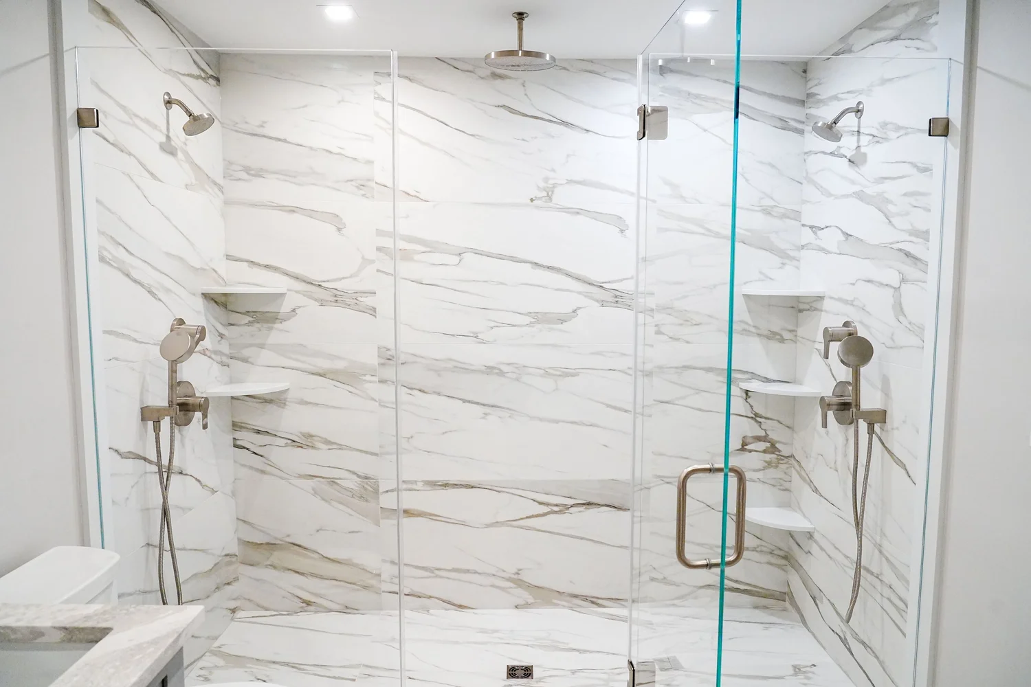 Marble Bathroom & Double Vanity — photograph 2