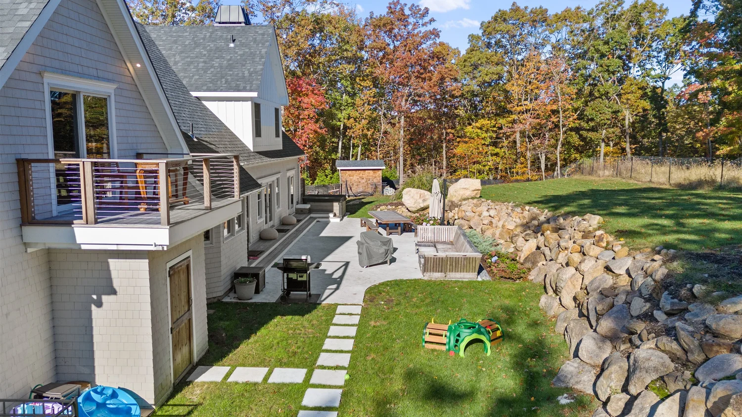 Patio & Outdoor Entertaining at Farm Road — photograph 1