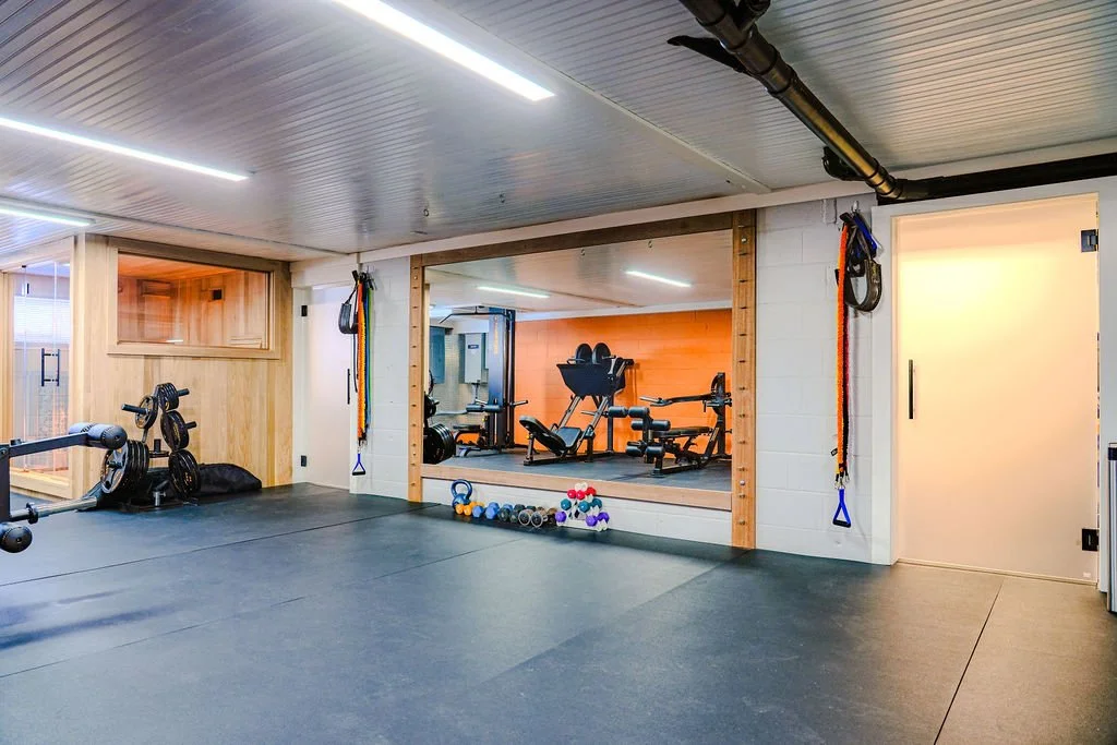 Home Gym & Sauna — photograph 2