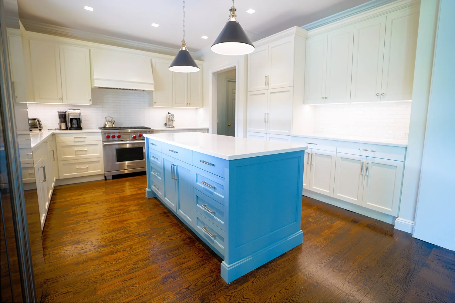White Kitchen & Blue Island — photograph 1