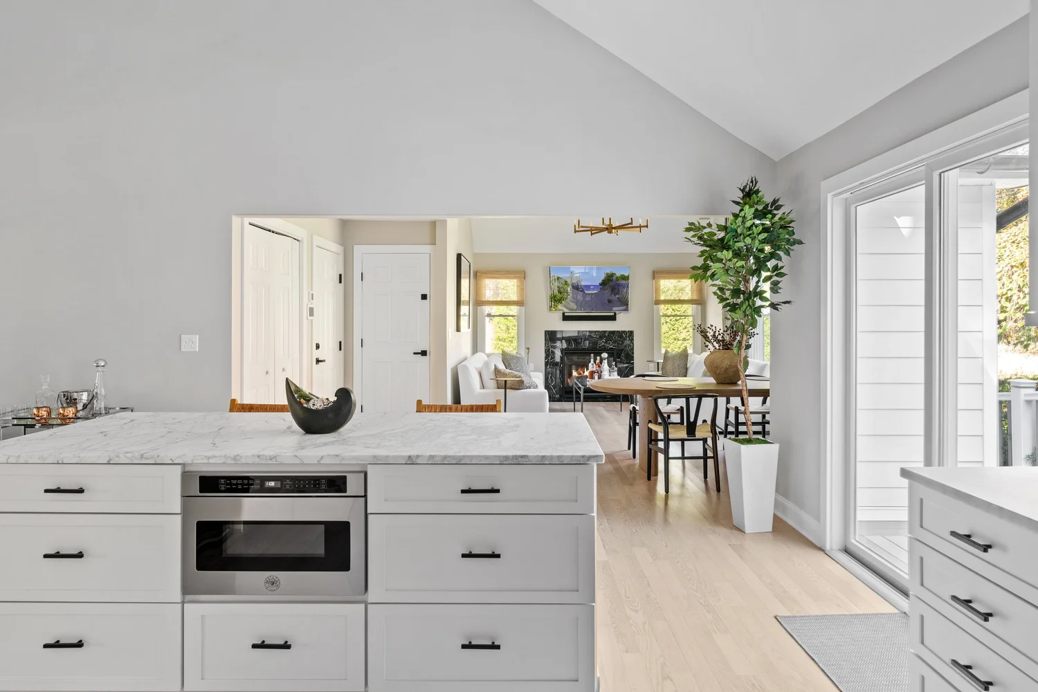 Kitchen Renovation in Wading River — photograph 3