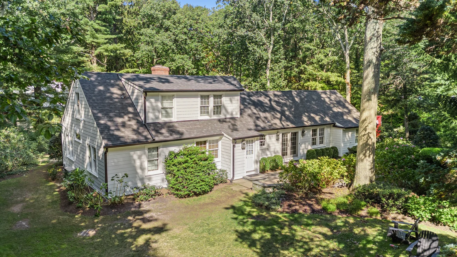 Siding in Setauket — photograph 2