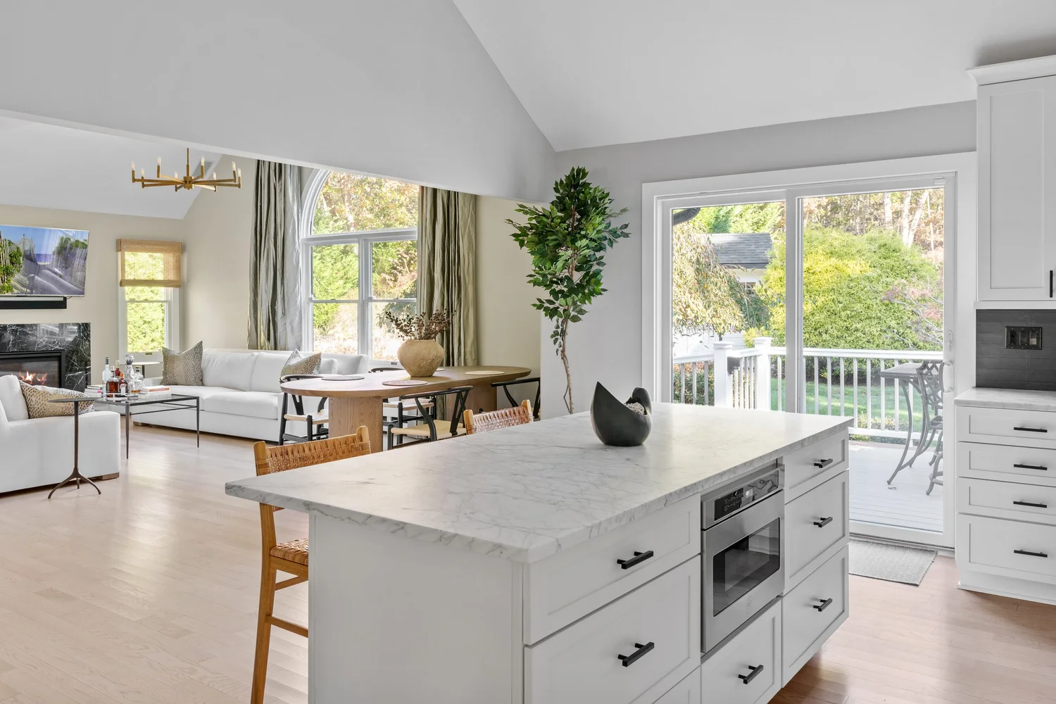 Kitchen Renovation in Wading River — photograph 2