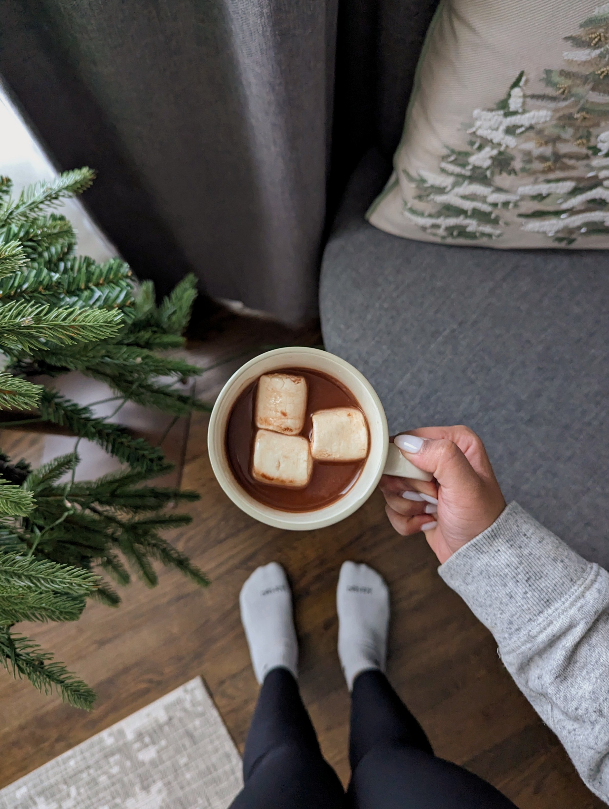 how to navigate holiday gatherings the slow living way