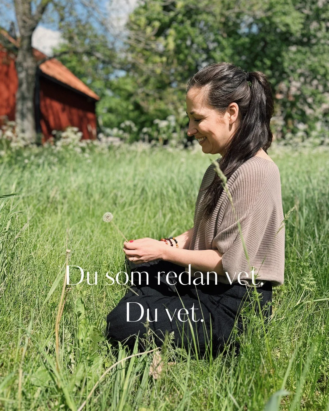 Du har k&auml;nt det d&auml;r s&aring; m&aring;nga g&aring;nger nu.
Varje g&aring;ng du l&auml;ser n&aring;got om att arbeta med m&auml;nniskor p&aring; ett djupare plan.
Att f&aring; vara en del av deras inre resa mot mer gl&auml;dje, mer energi och