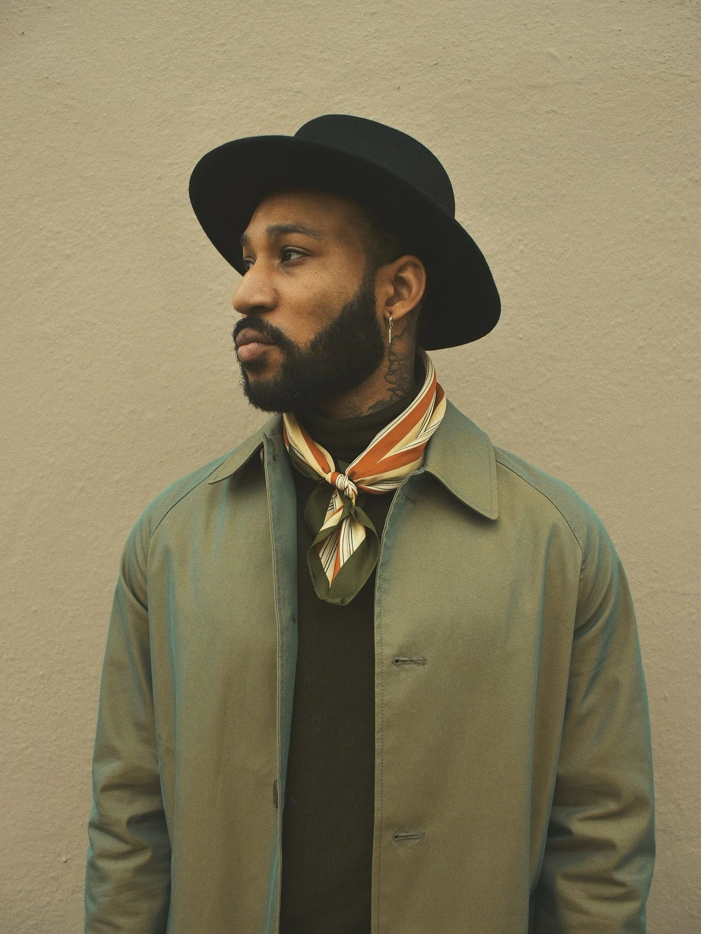 Earth tones always
Aim to inspire. Throwback to these pics taken by @hannahallison.art 
#retrofashion #mrjbest #fashioninspo #mensstyle