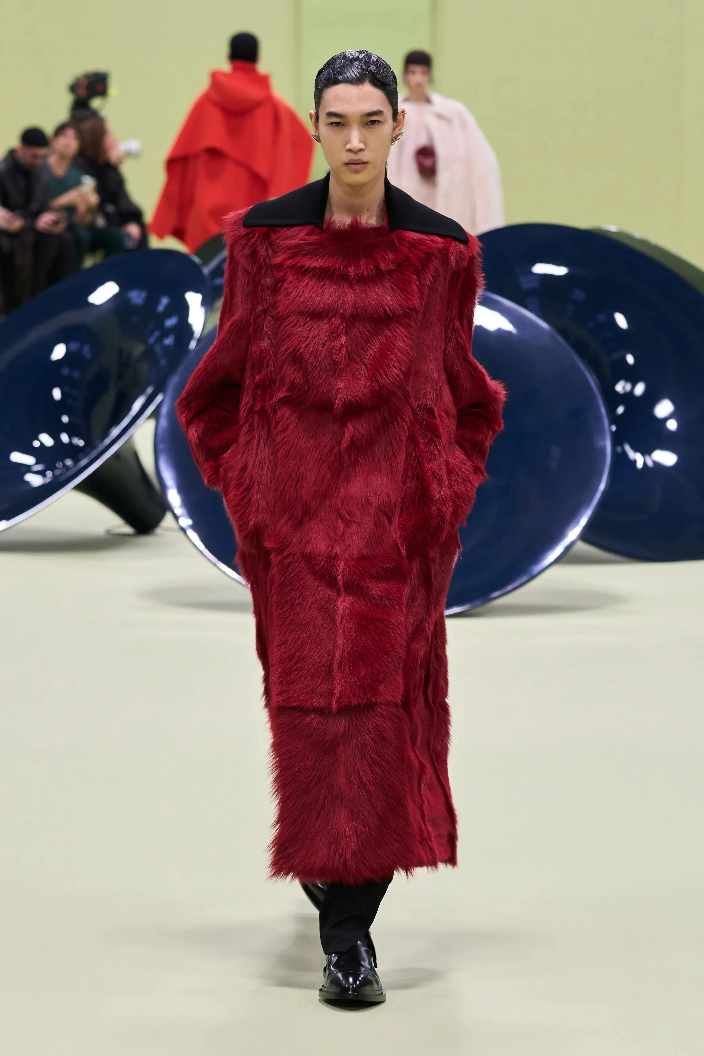 00012-jil-sander-fall-2024-ready-to-wear-credit-gorunwayjpg.jpg