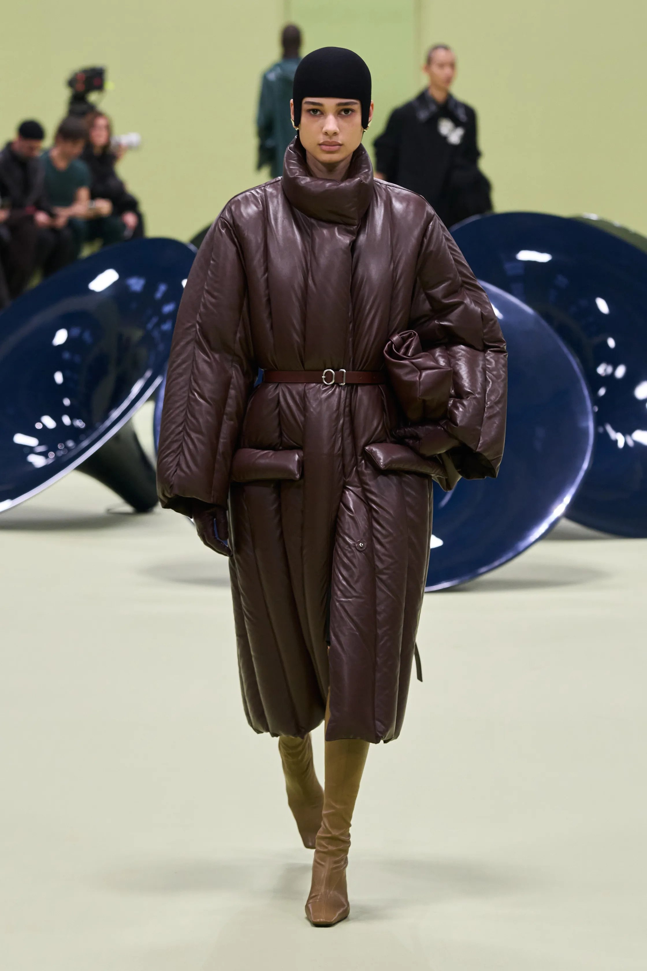 00023-jil-sander-fall-2024-ready-to-wear-credit-gorunwayjpg.jpg