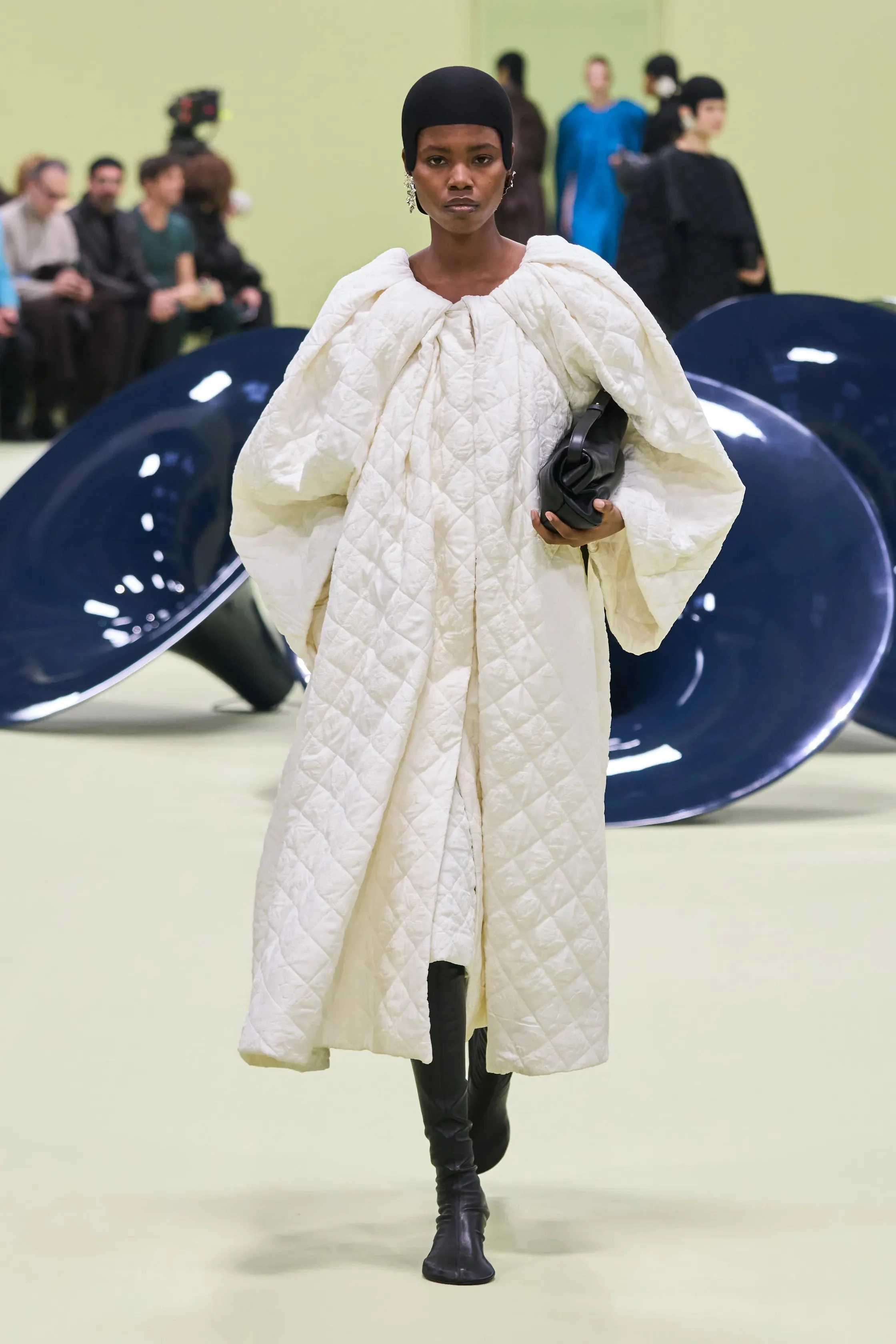 00031-jil-sander-fall-2024-ready-to-wear-credit-gorunwayjpg.jpg