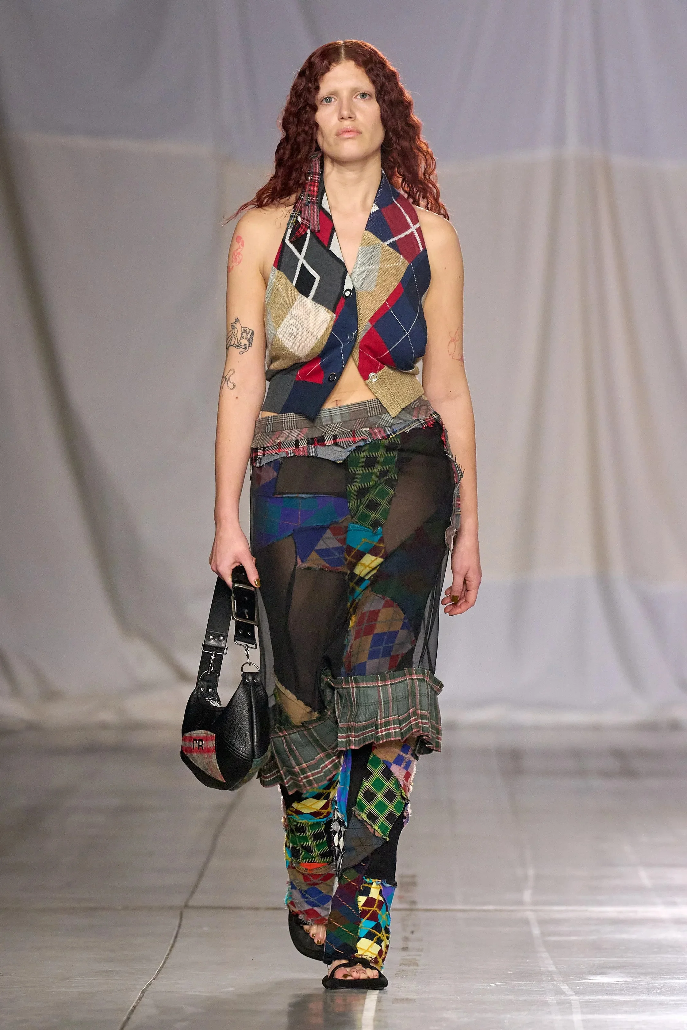 00002-rave-review-fall-2024-ready-to-wear-credit-gorunwayjpg.jpg