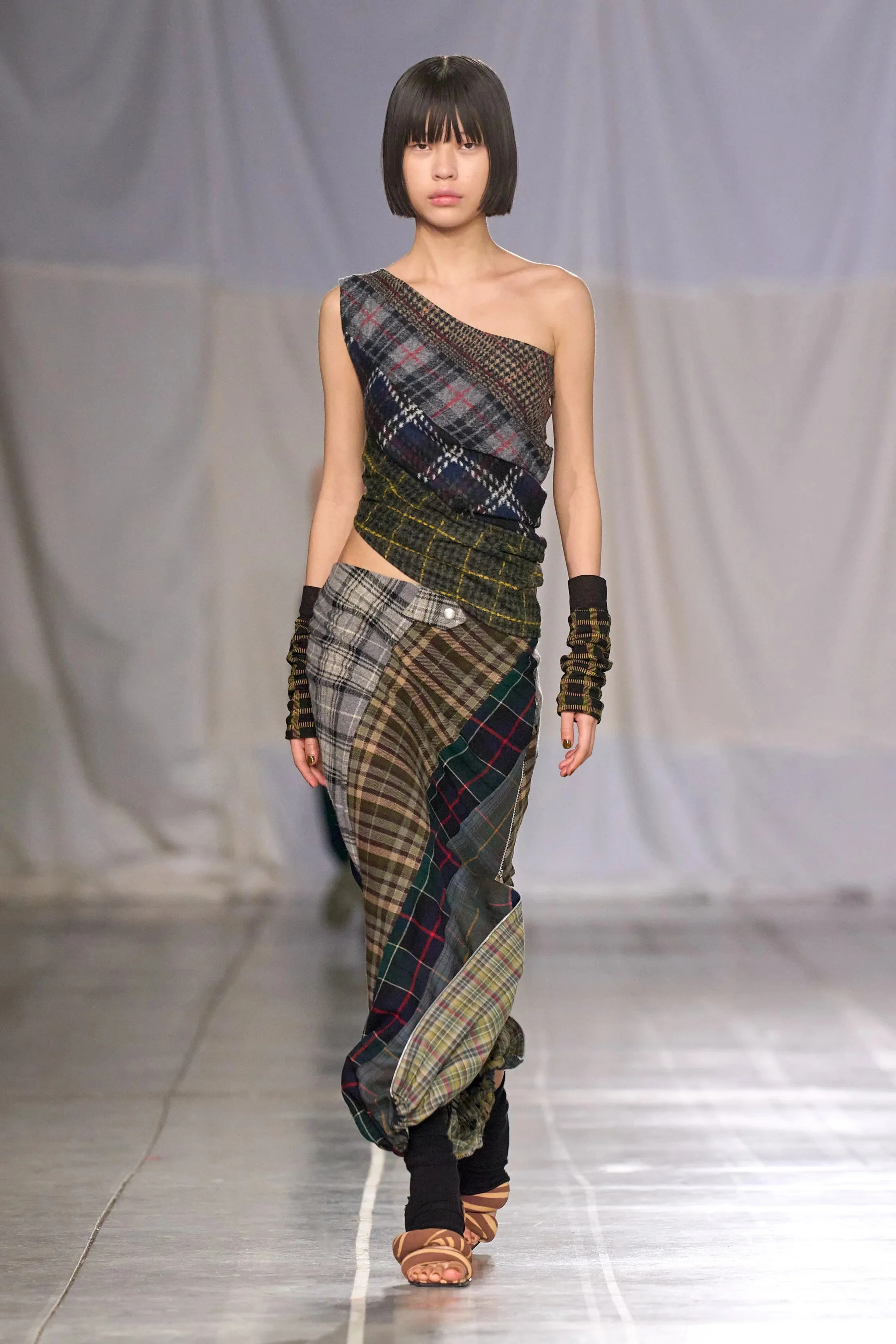 00023-rave-review-fall-2024-ready-to-wear-credit-gorunwayjpg.jpg