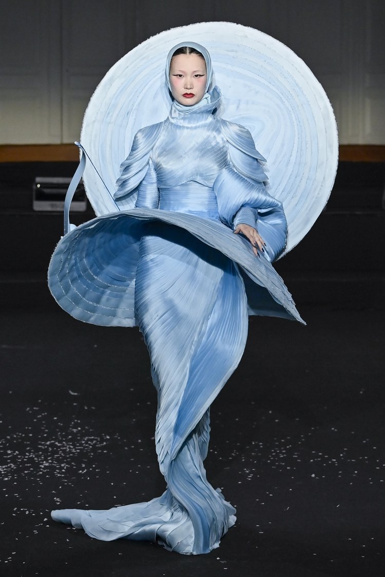 cheney-chan-wows-with-his-butterfly-and-floral-inspired-collection-during-the-fall-couture-2024-fashio-week-seele-magazine-allyson-portee+16.JPG