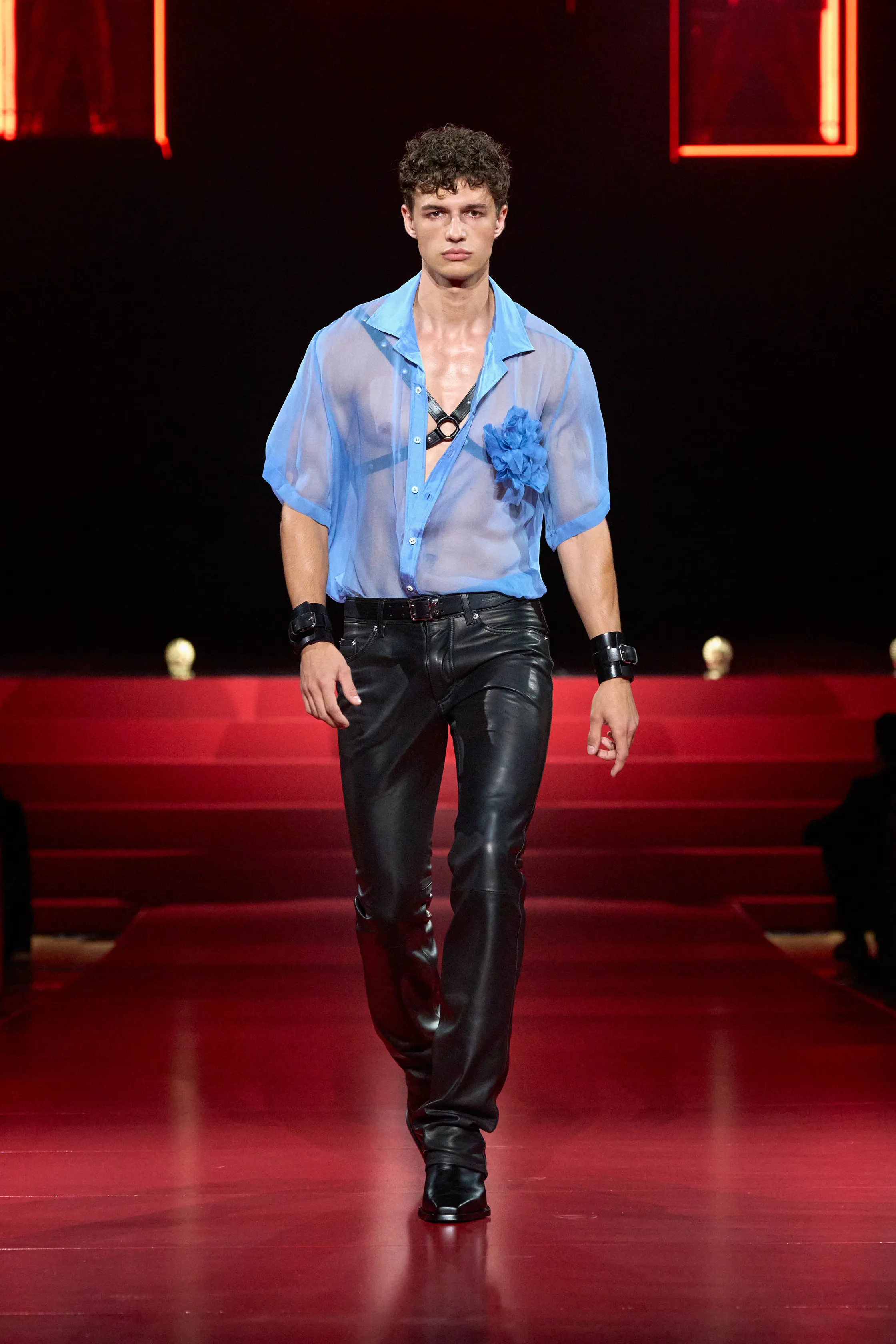 00002-dsquared2-spring-2025-ready-to-wear-credit-gorunway.jpg.png