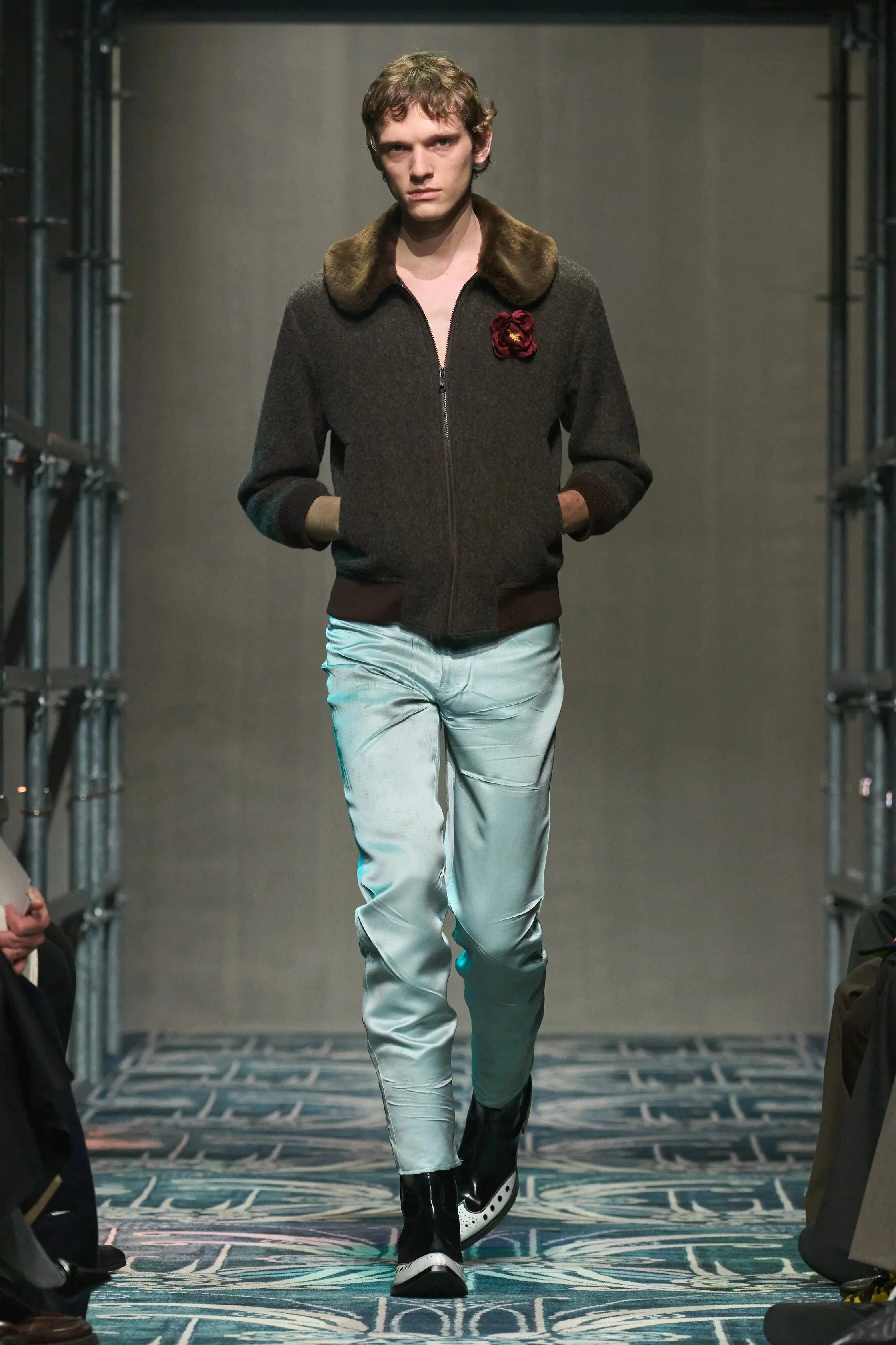 00018-prada-fall-2025-menswear-credit-gorunway.jpg_15_11zon.jpg