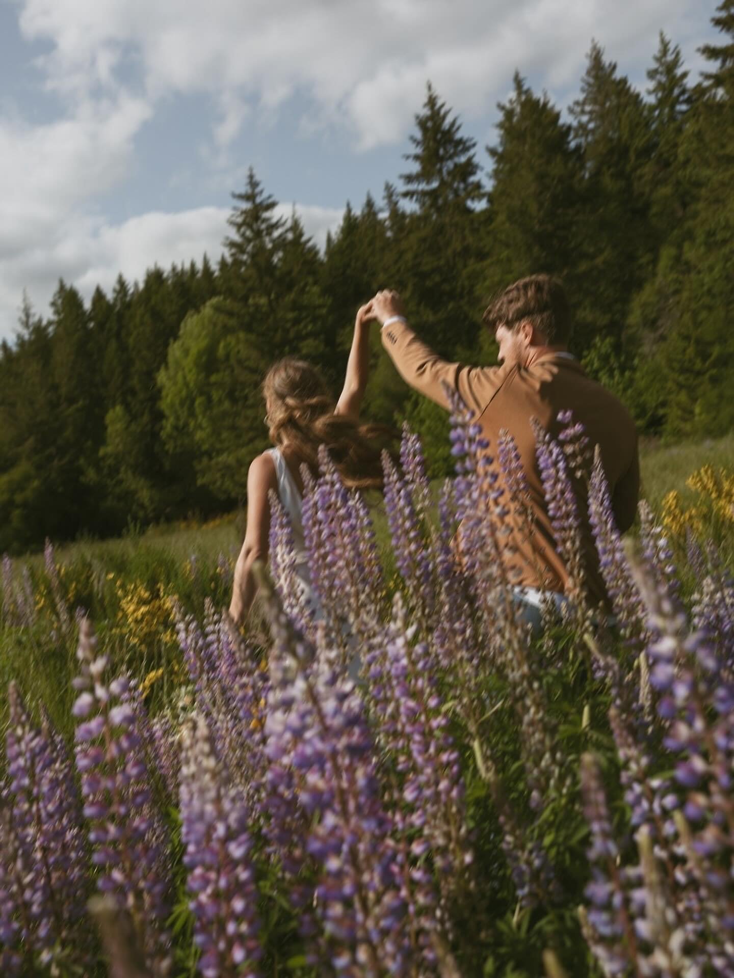 The tall grass is grassing, the flowers are flowering. Can you picture what a Western Thicket might feel like? We could&mdash;and did. Inspired by the natural wildness of this land, our final planting project is nearly complete&hellip; just in time f