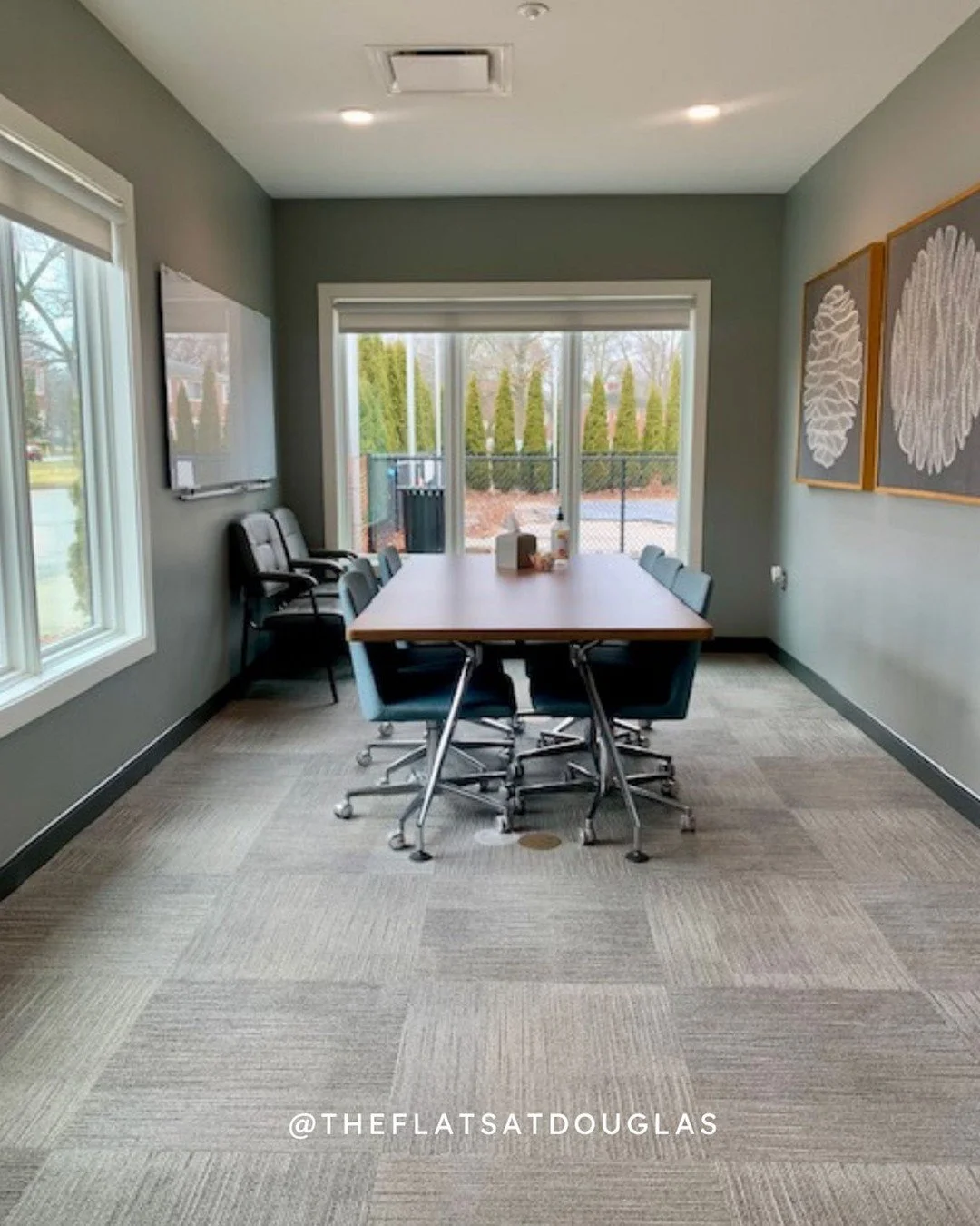 One of the perks of living here? Spaces designed with you in mind.
Our conference room is available to residents for studying, working, Zoom calls, you name it!
Located in the forefront of our clubhouse, this space offers a little esape from the ever