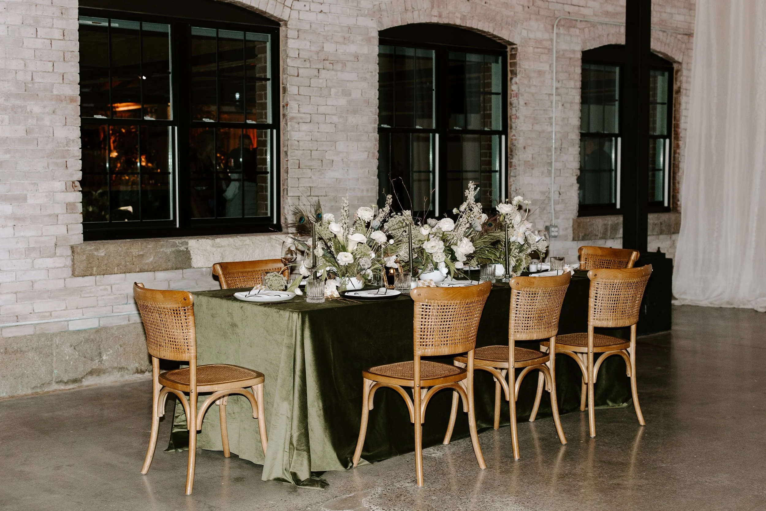 Genevieve Photography_Tablescape_Lounge Windows_01.jpg