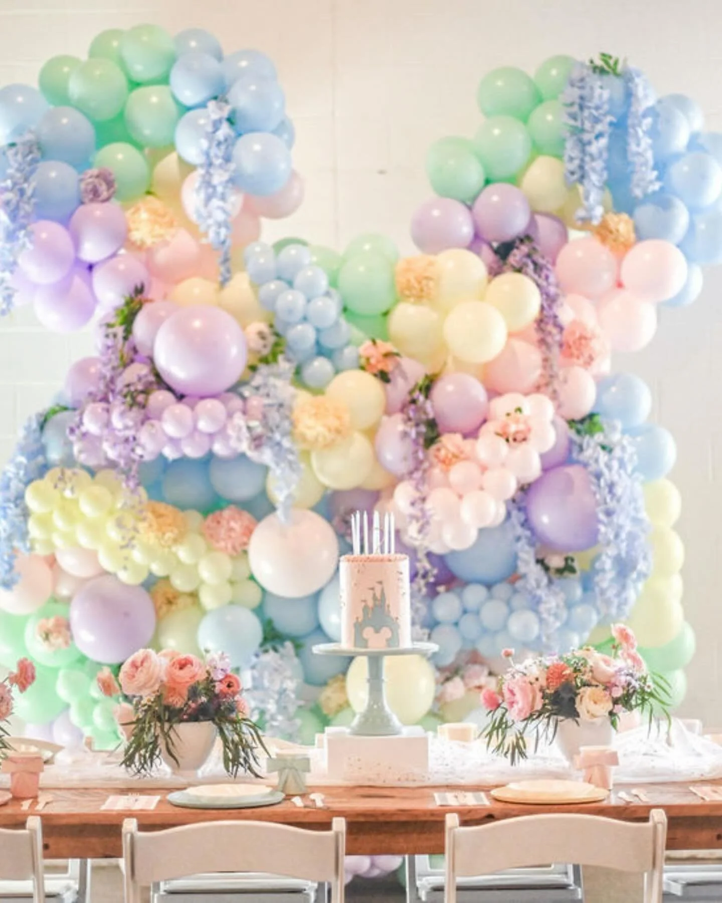 Who says winter has to be gray? 🎨❄️

While it might be dreary outside, we&rsquo;re keeping things bright and airy inside The Venues at the Factory. We are head-over-heels for this pastel palette&mdash;it&rsquo;s like a breath of springtime right in 