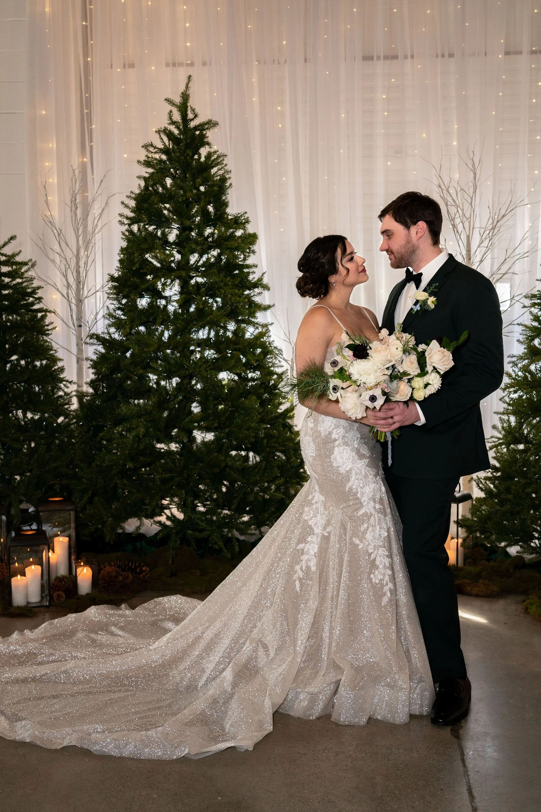 Sweet Ginger_Winter_Bride&Groom_02.jpg