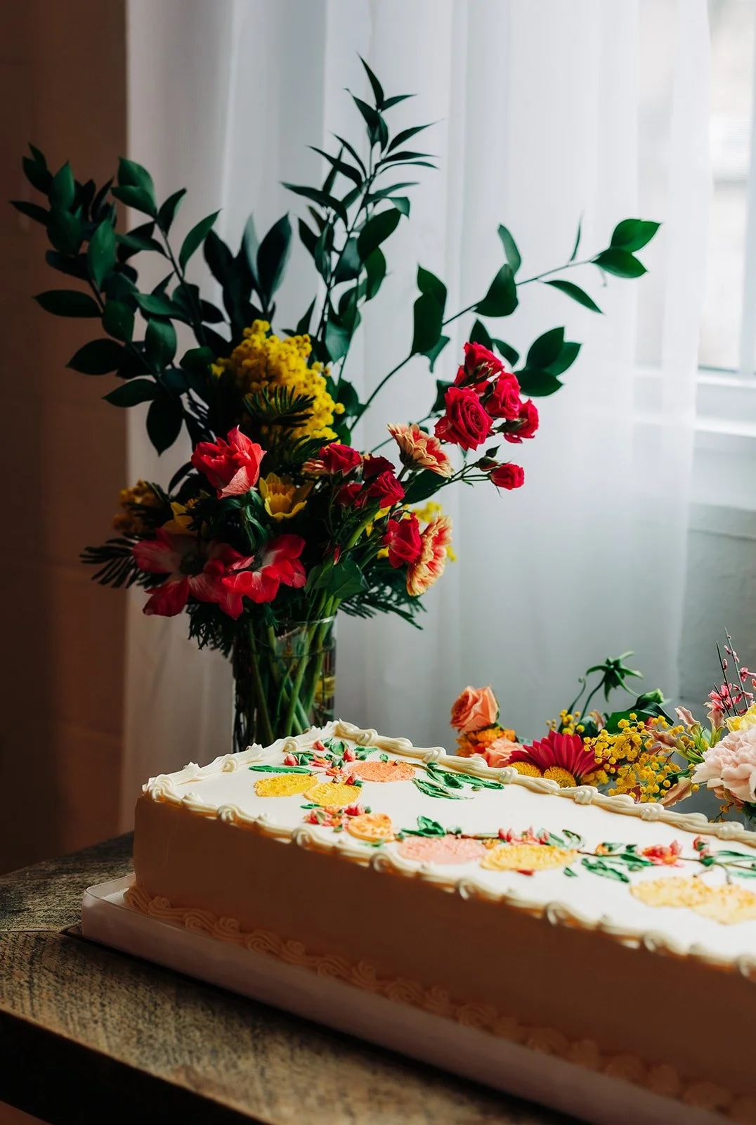 2027weddingtrendcake2.jpg