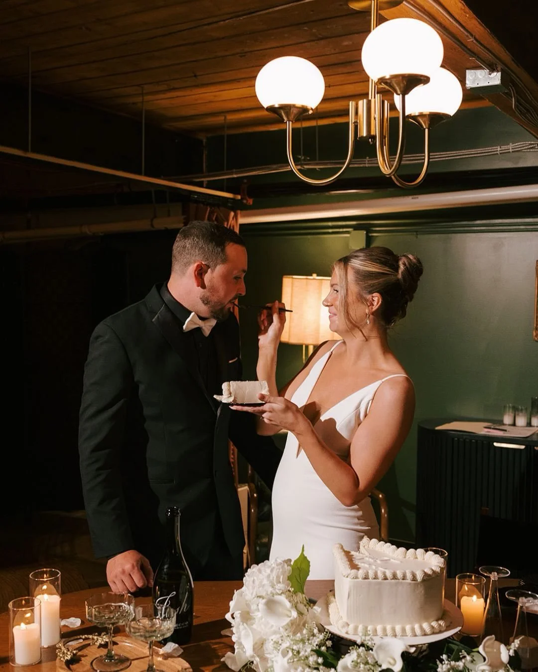Some couples just know how to set the tone, and for this duo, the celebration started long before the "I dos." They kicked off their wedding weekend exactly how a Millyard wedding should begin: a high-energy welcome party at our neighbors, 