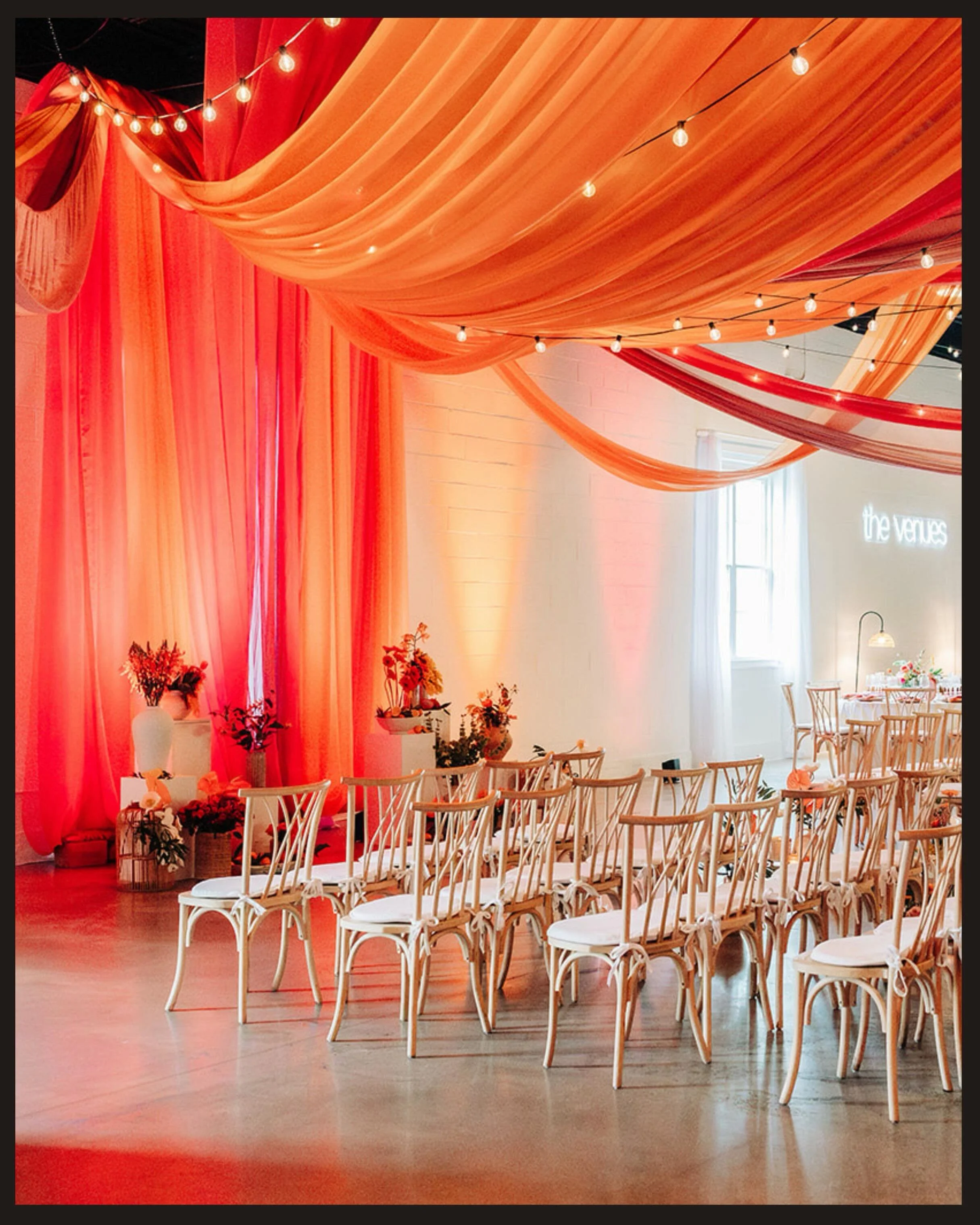 How to create a space that feels like pure sunshine, regardless of the New Hampshire weather?

That was the vibe we brought to Moments to Remember for the Citrus Glow shoot. This group of creators completely understood the assignment, transforming th