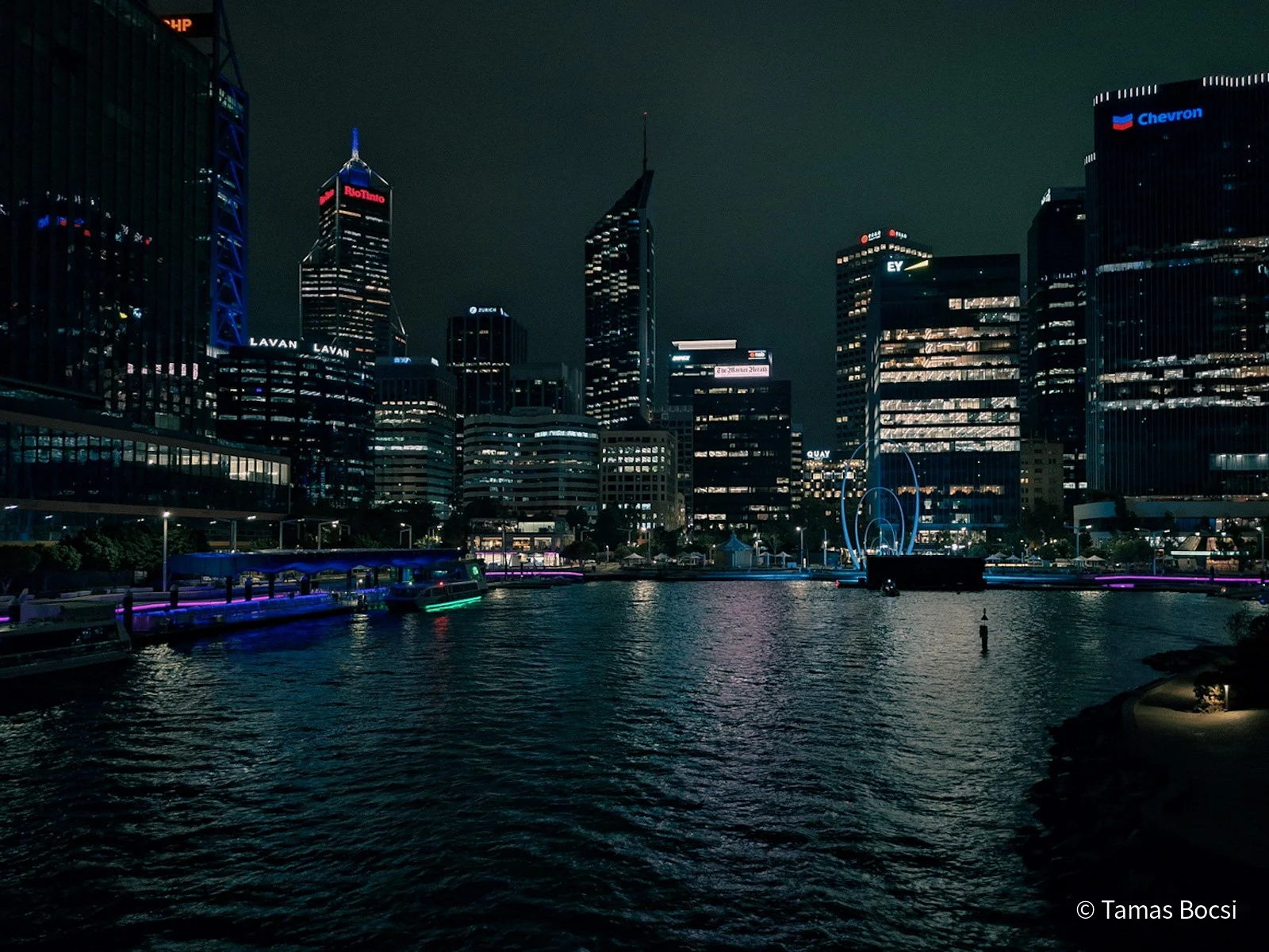 Elizabeth Quay - at night