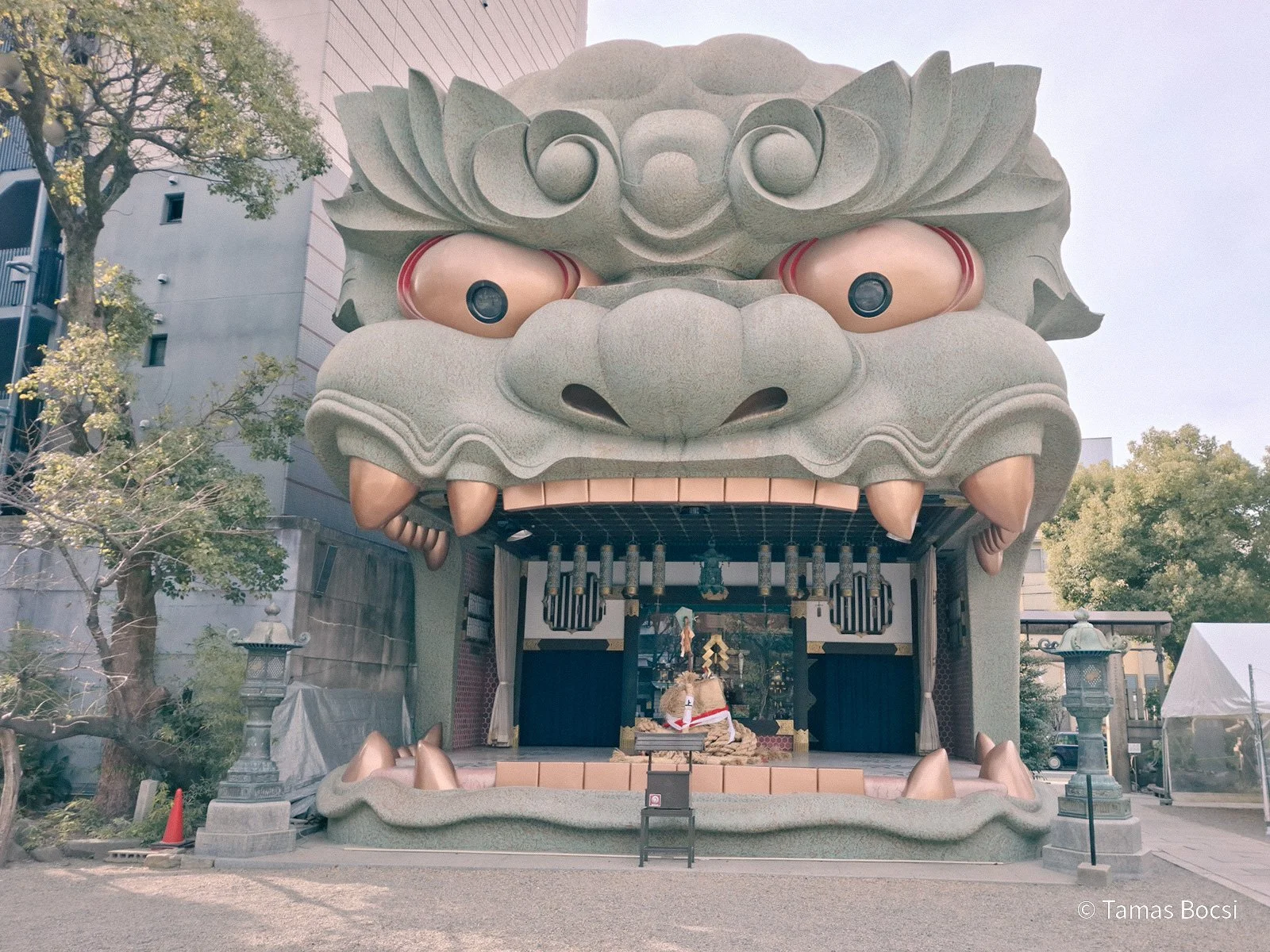 Namba Yasaka Shrine