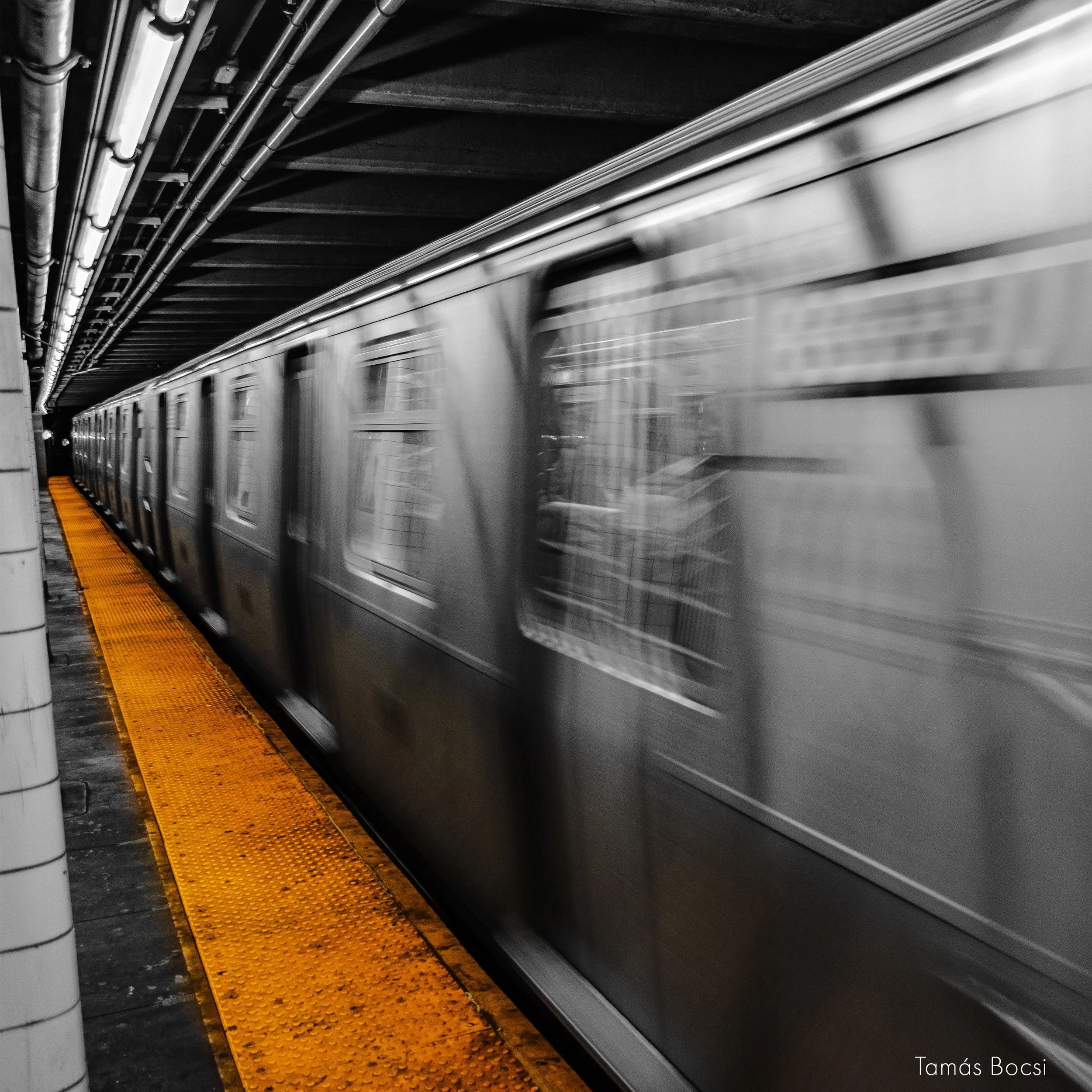 NYC_Underground_Closeup-detail.jpg