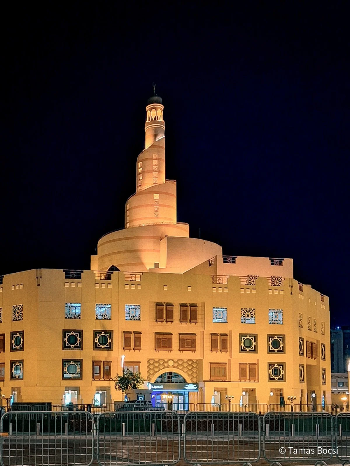 Fanar Masjid - at night