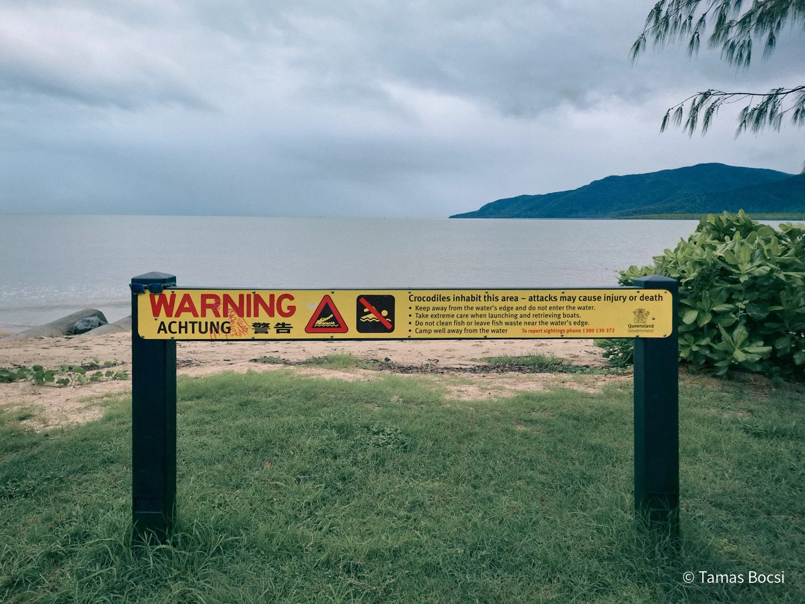 Warning sign at Cairns Beach