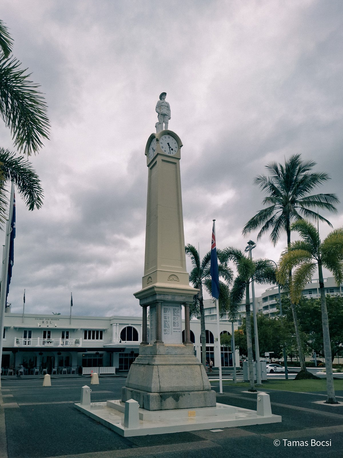 Cairns Sailors and Soldiers Memorial