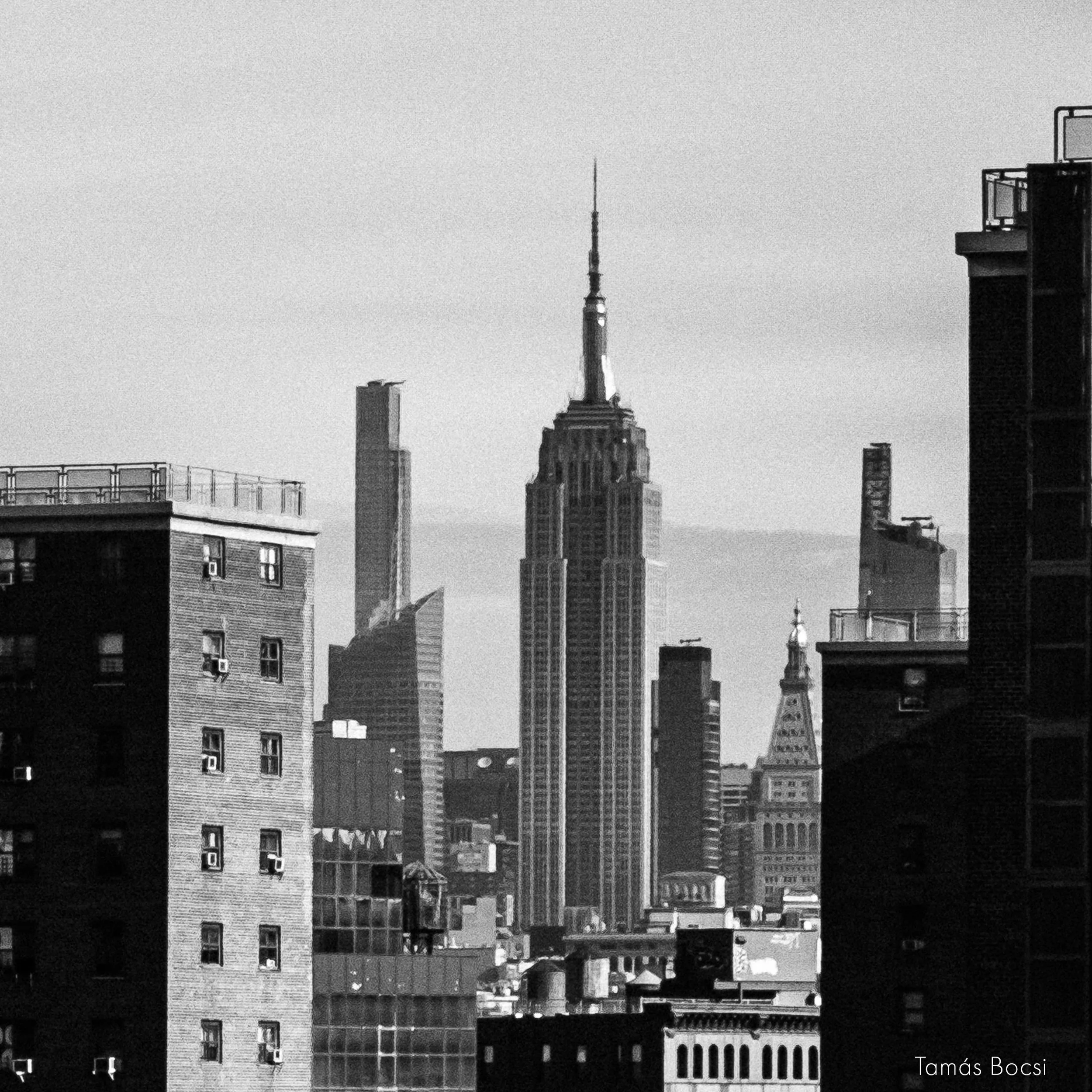 NYC Empire State Skyline BW - Closeup-detail