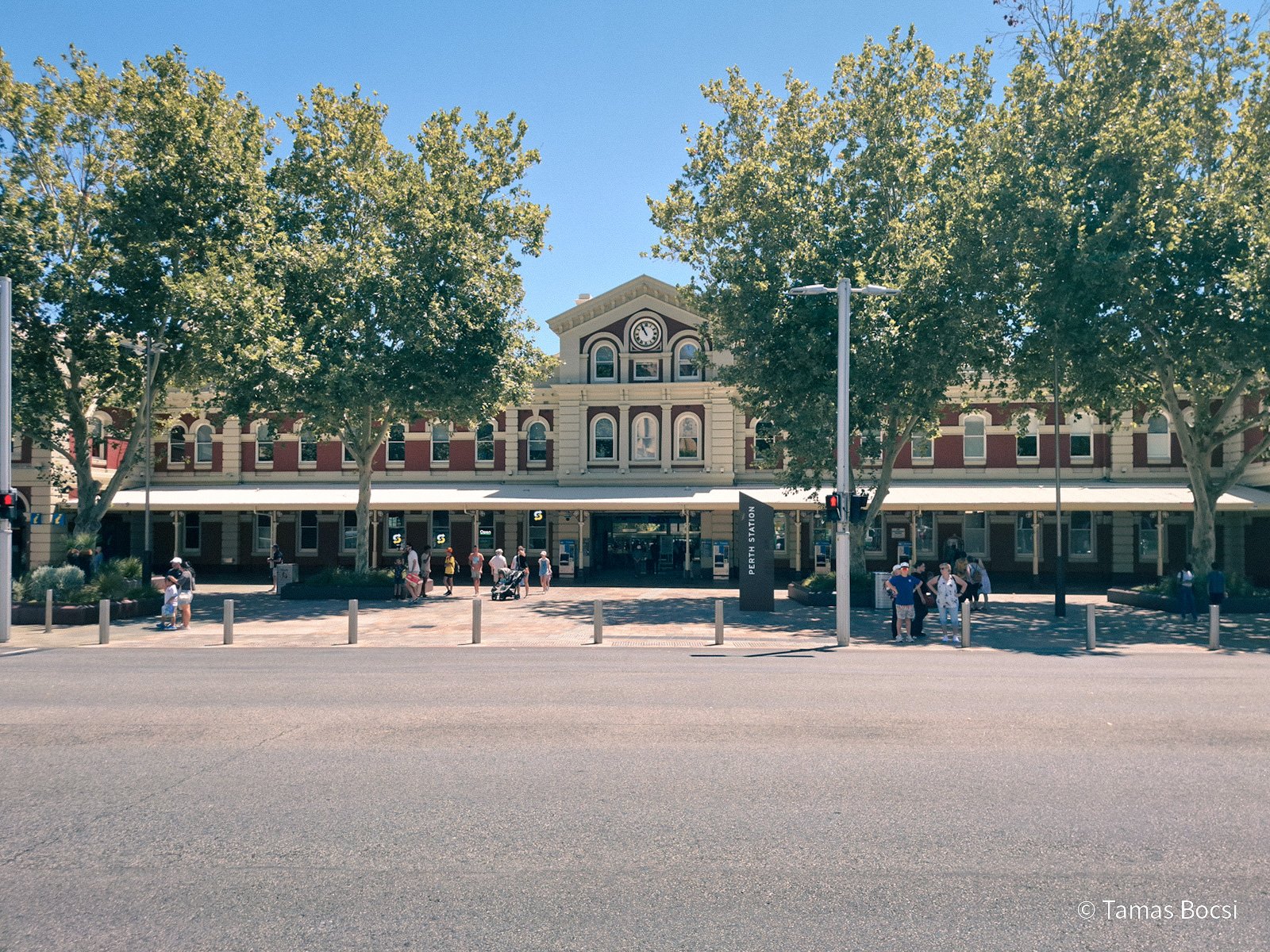 Perth train station