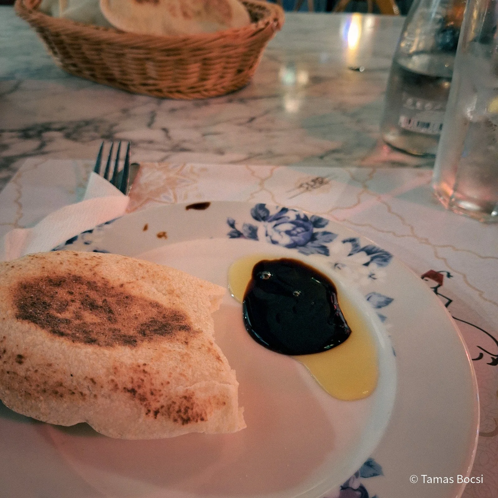 Bread with Pomgranate Molasses