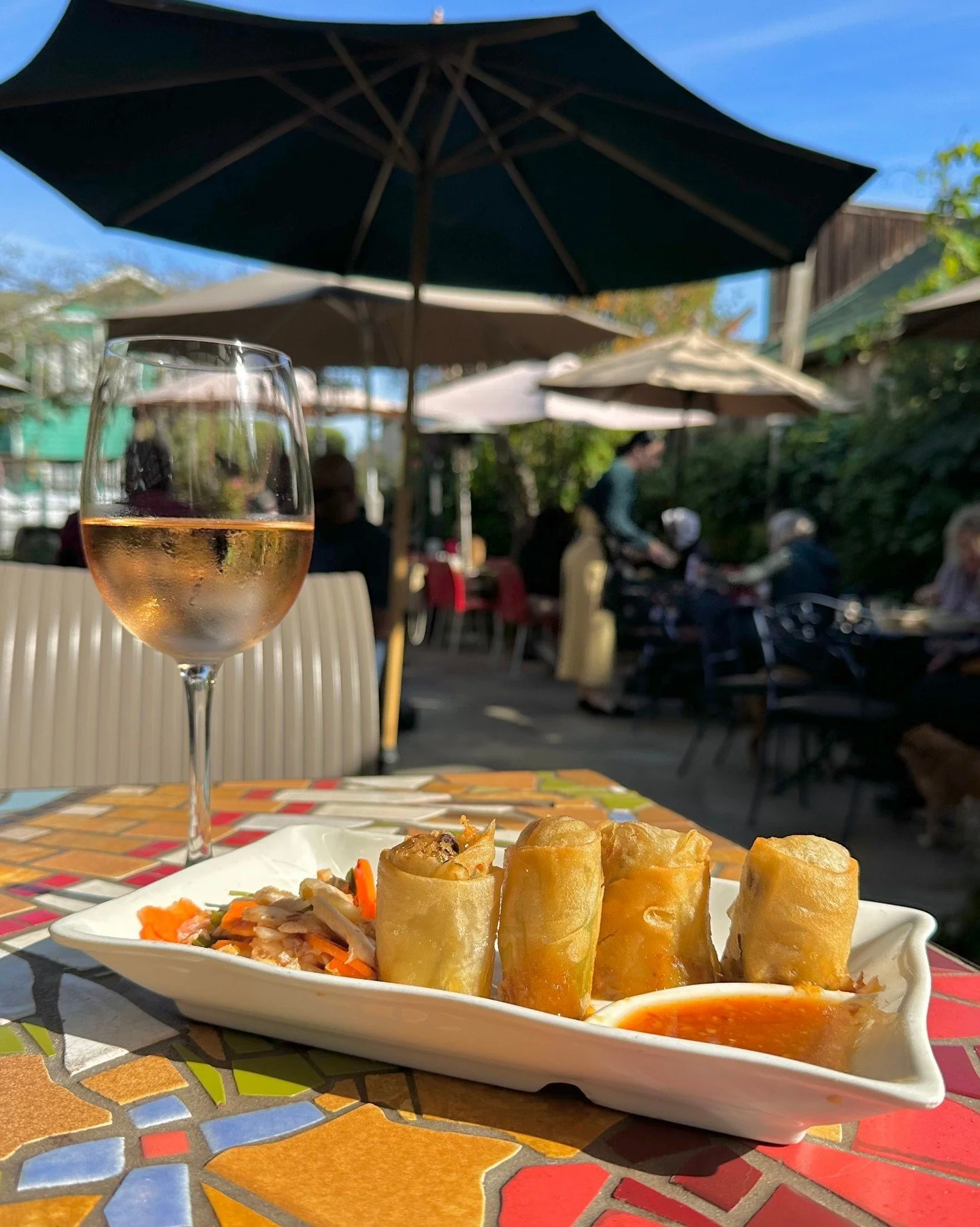 The holidays are over, and the new year is here. Time to redeem your red envelope and start the year with a toast 🍷✨ Bring your sealed red envelope and enjoy a little treat with us.