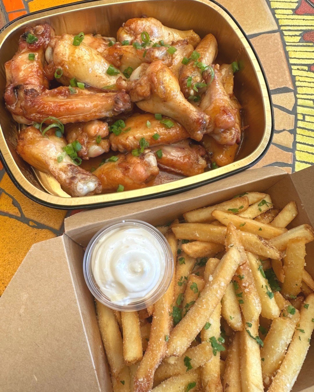 Game day is getting closer! 🏈 Our Super Bowl wing special is open for preorder, with your favorite flavors and classic sides ready for game day. Orders must be placed online at robinsrestaurant.com by February 4th. Secure yours while you can!