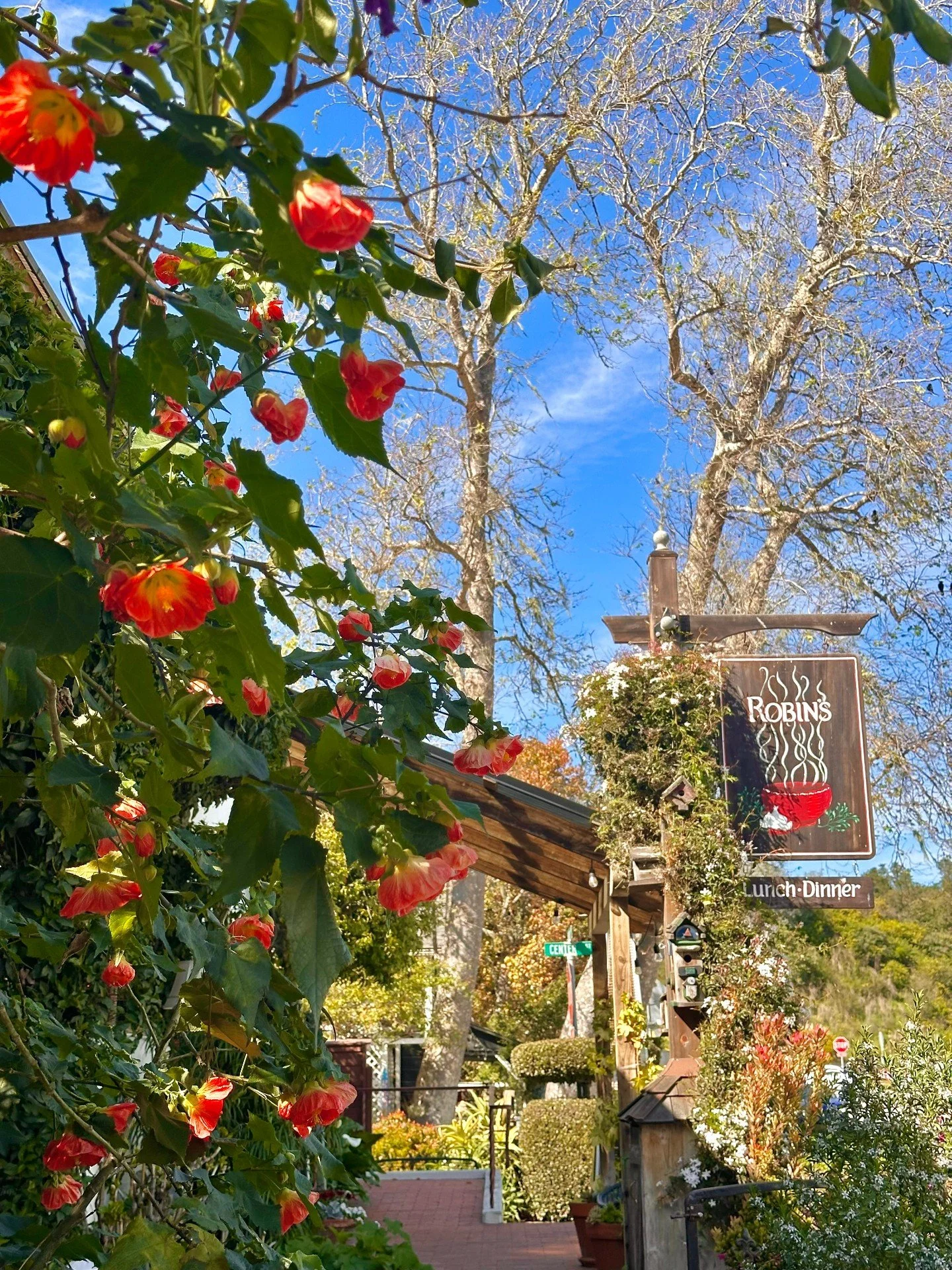 Gather in the garden for Easter Sunday brunch 🌼
We&rsquo;re now accepting reservations for Easter Sunday. Celebrate with us and reserve your table at RobinsRestaurant.com.