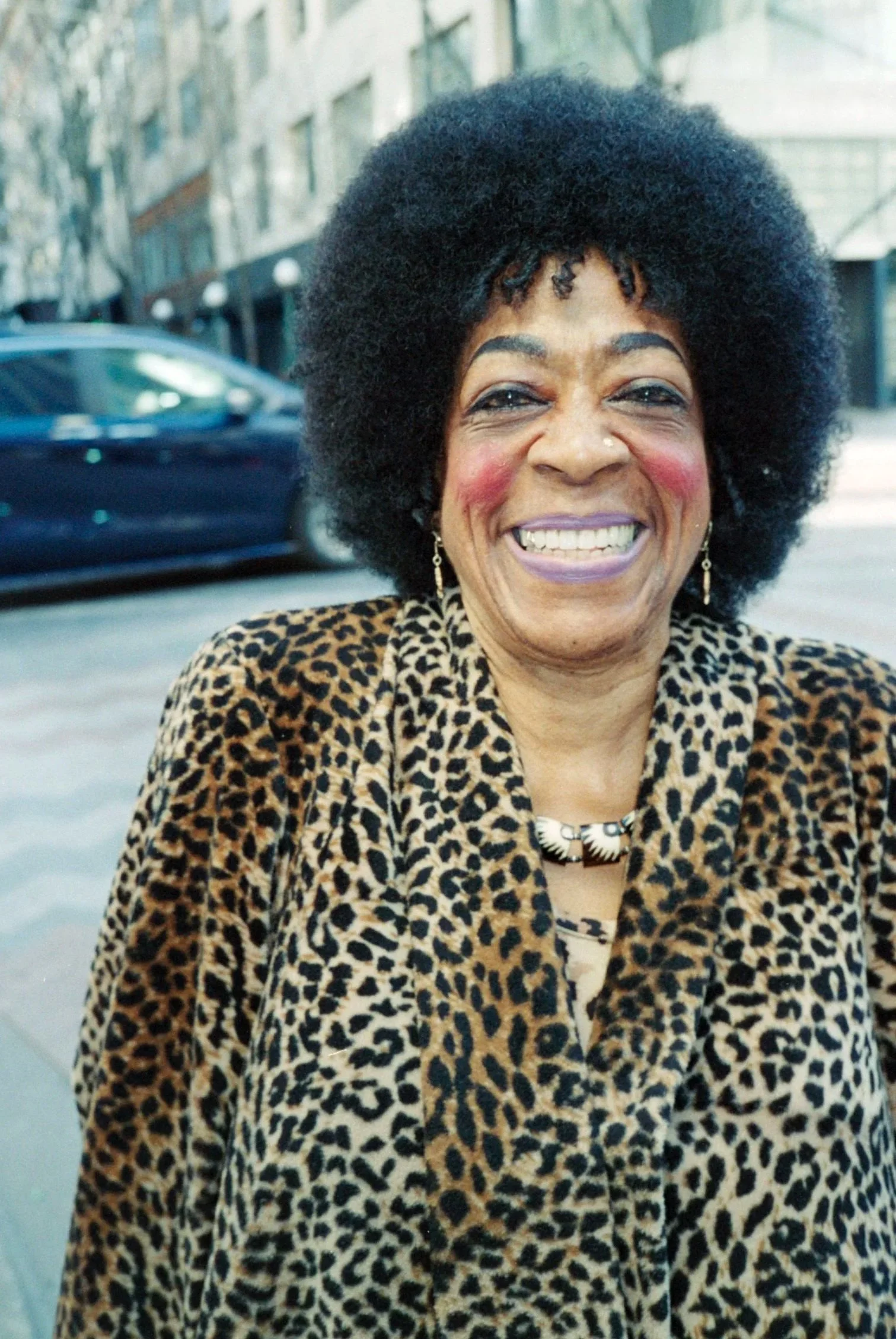 p19.r1.afrolady+%282%29.jpg